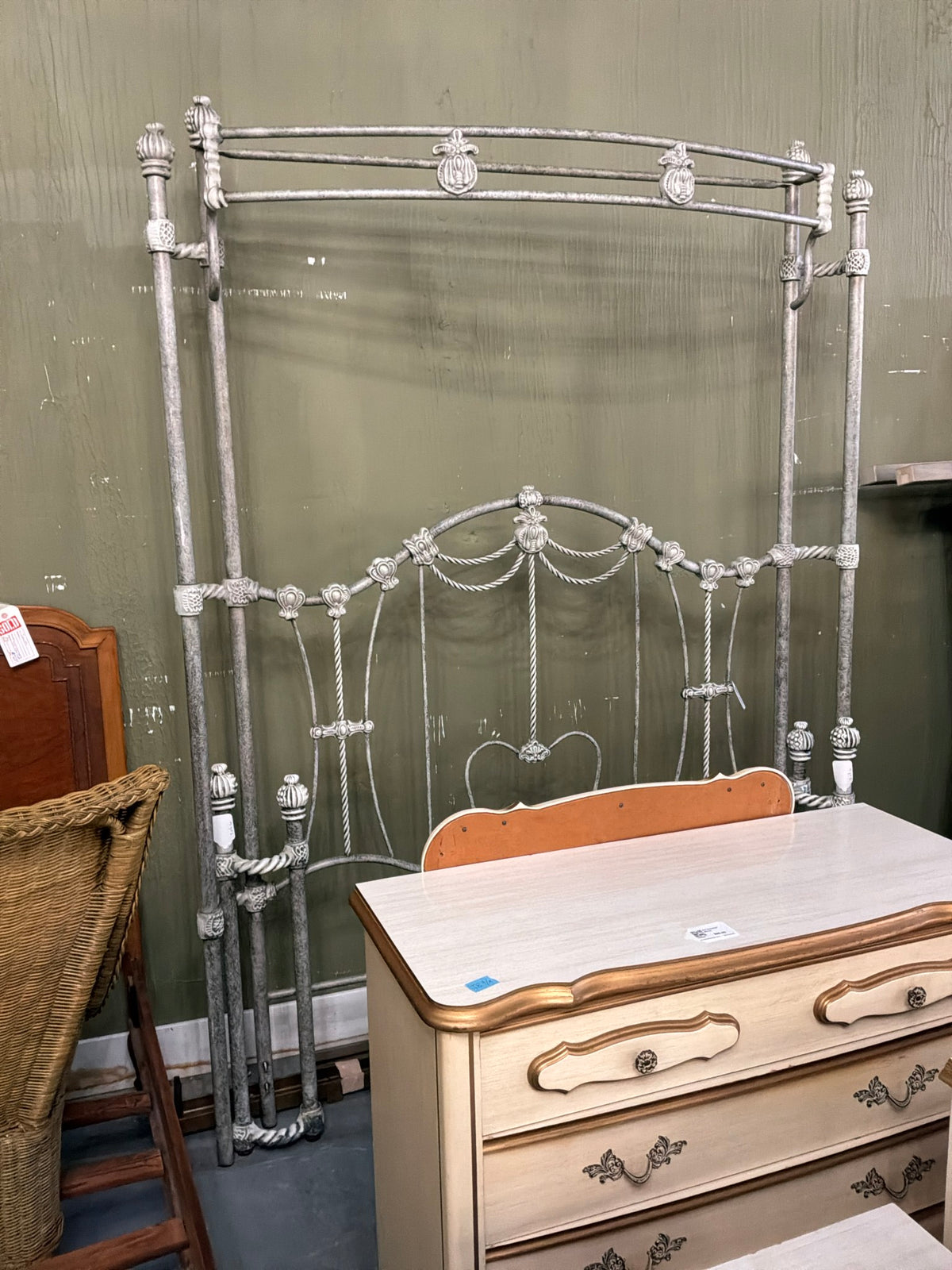 Full Size Cast Iron Victorian Style Bed Frame