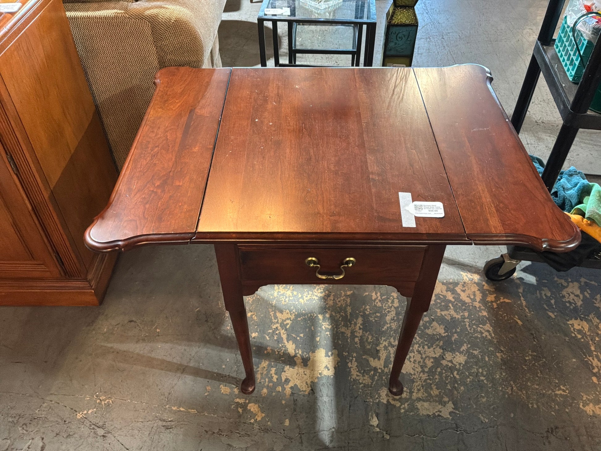 Durham Dark Wood Side Table w/ Fold Up Leaves