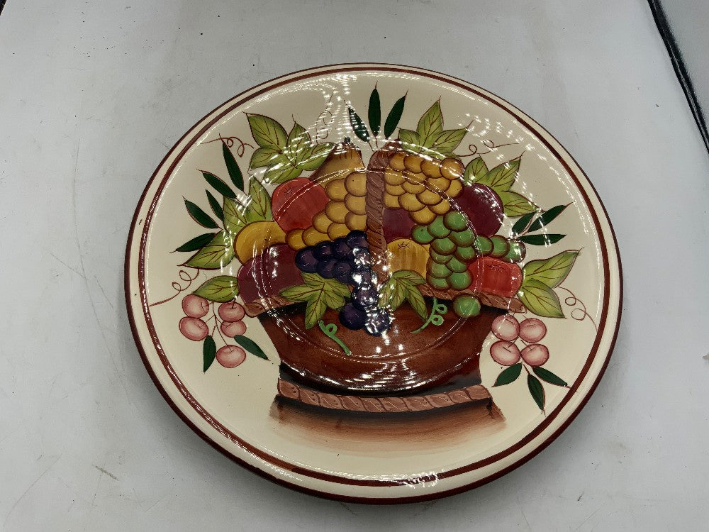 Baum Brothers Fruit Plate