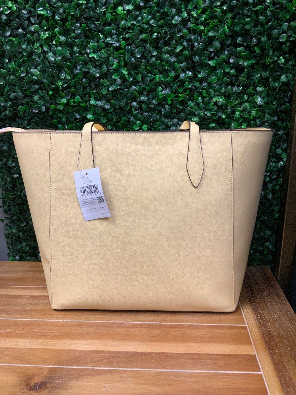 NWT Yellow Kate Spade Handbag