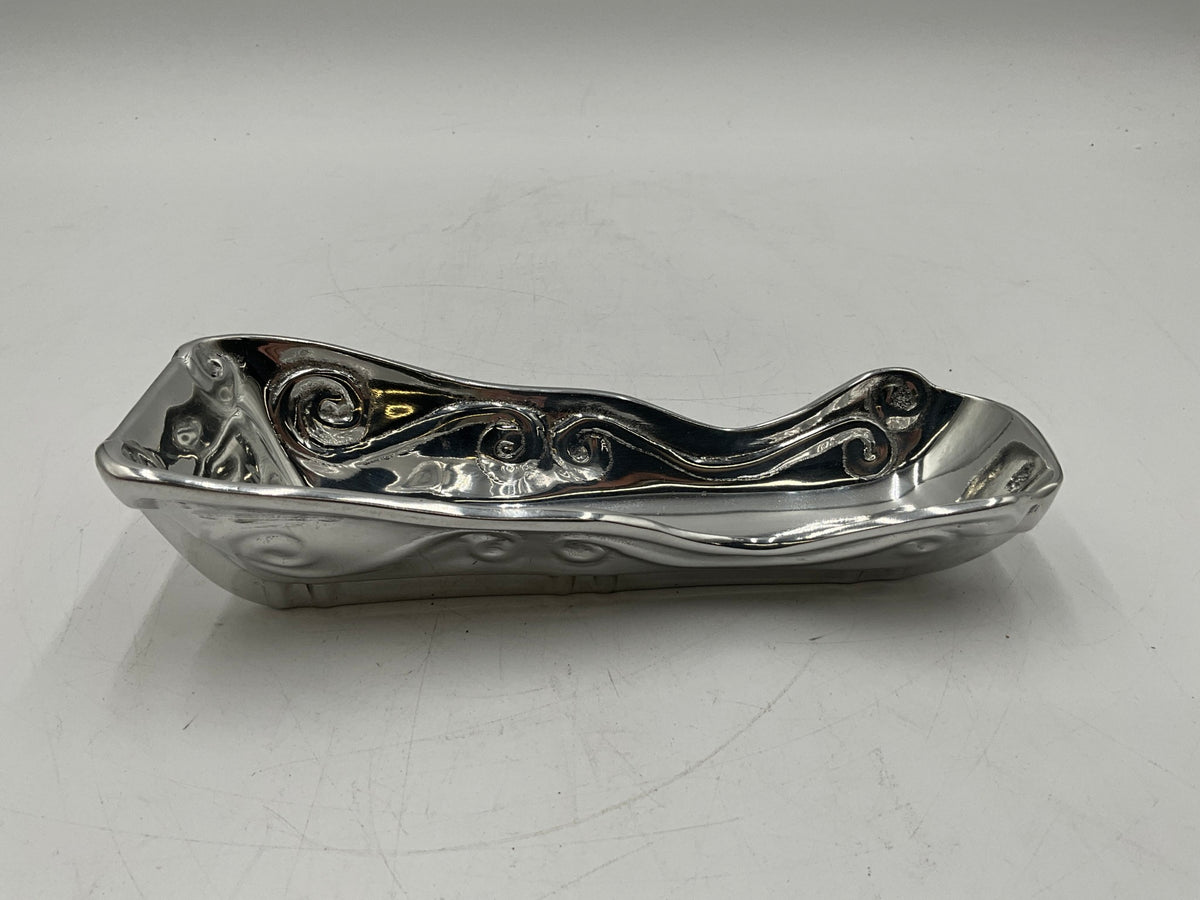 Beatriz Ball Sleigh Cracker Tray