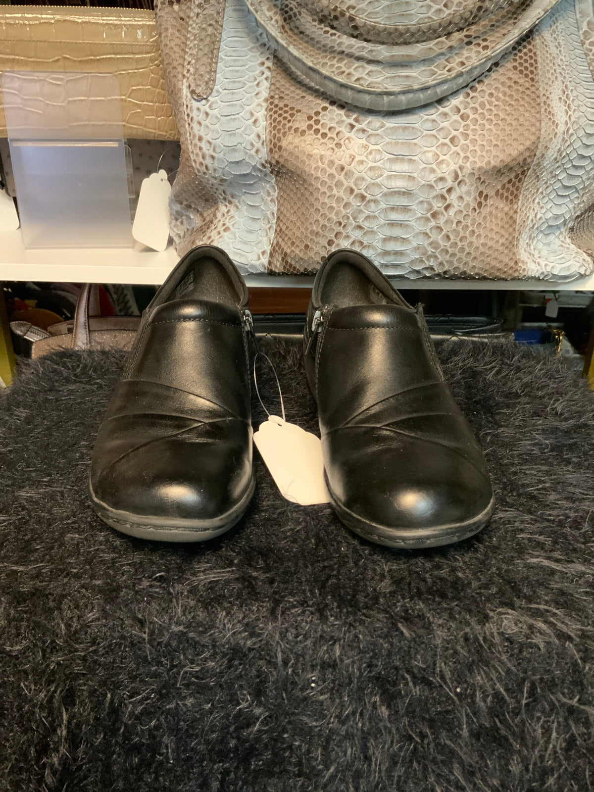 Clarks Shoe Sz 6