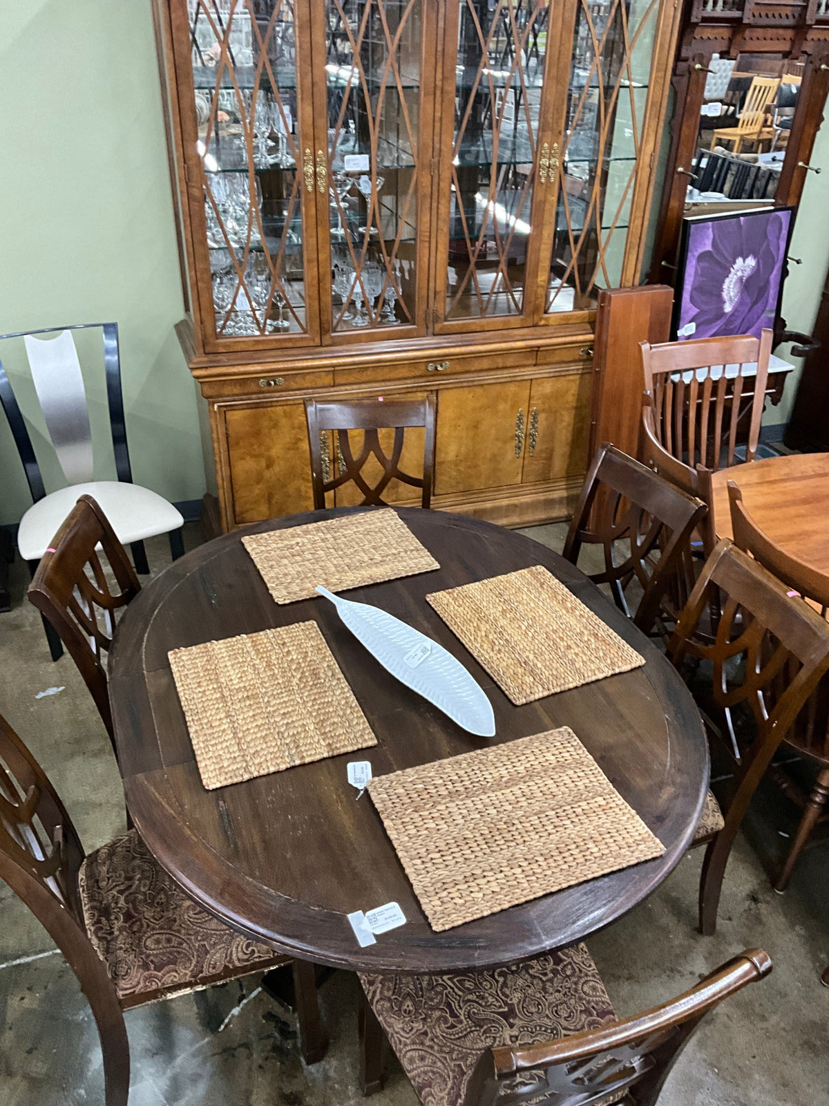 Ashley Table w/ 6 Chairs