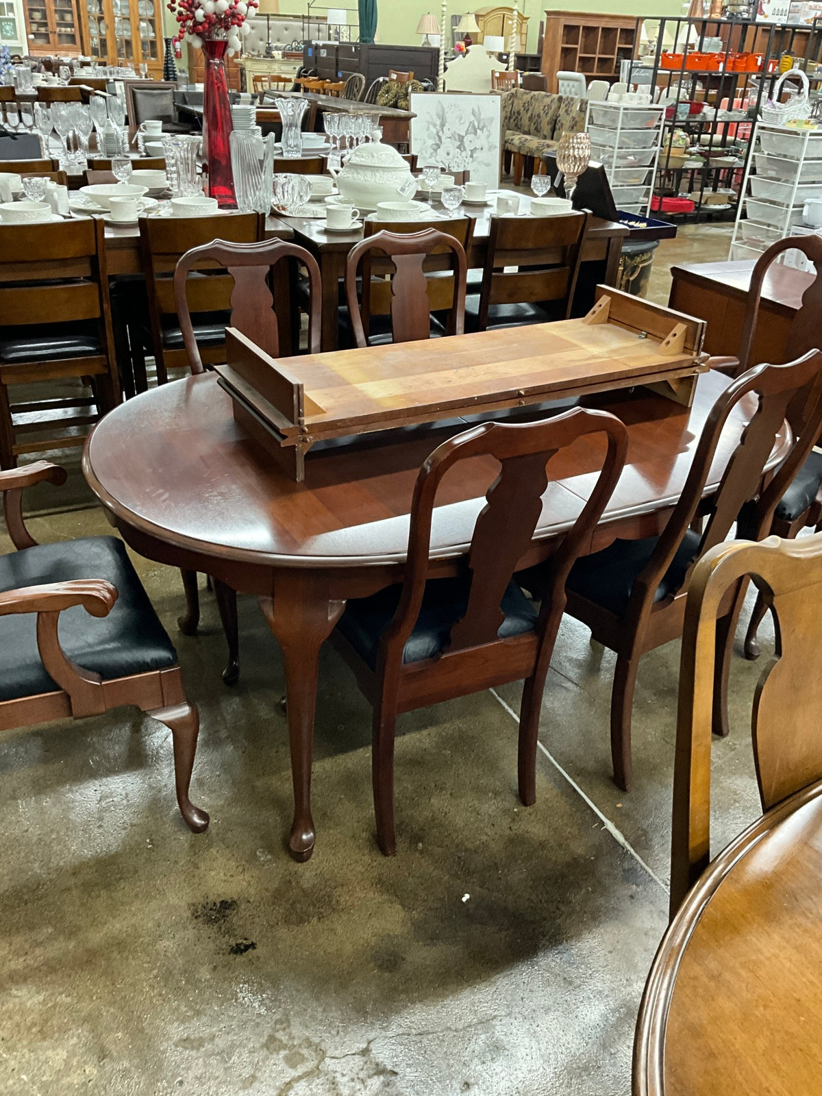 Pennsylvania House Table w/ 6 Chairs
