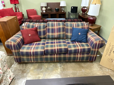 Kroehler Plaid Sofa w/ 2 Pillows