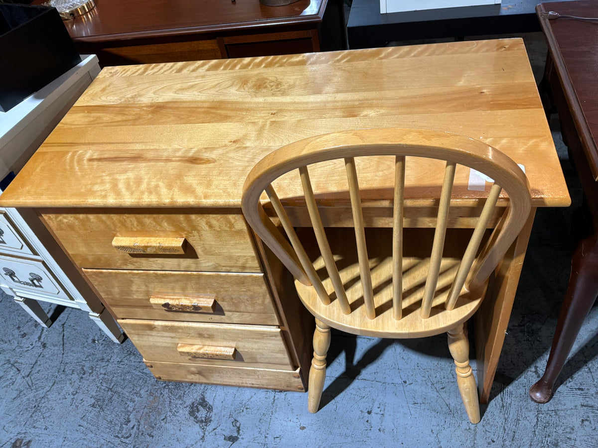 Light Wood Desk W /Chair