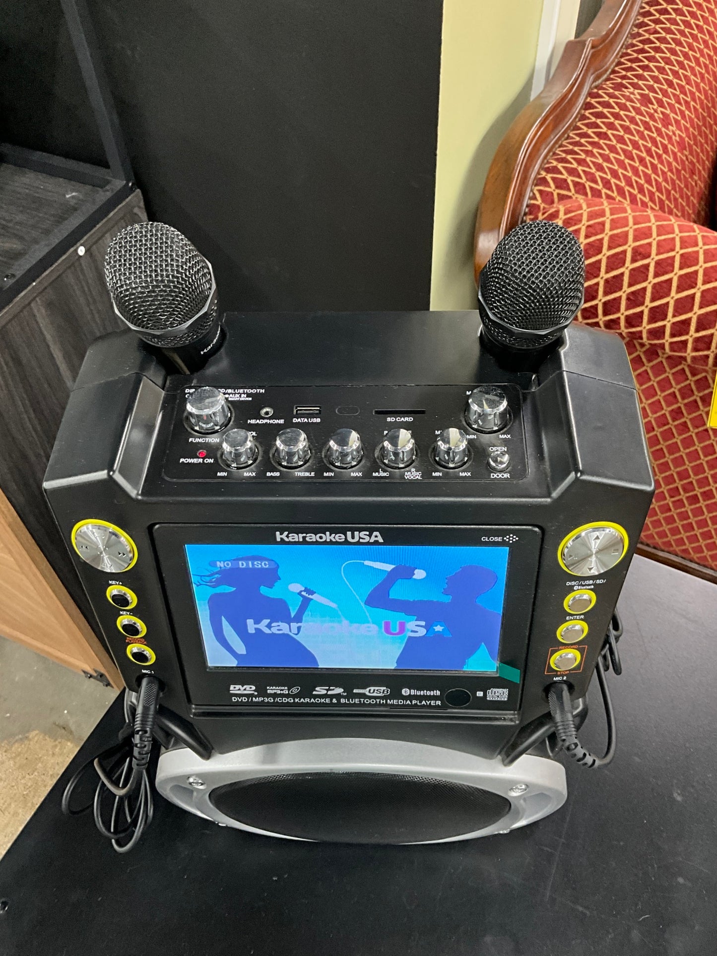Karaoke USA Bluetooth Karaoke System w/ 2 Microphones