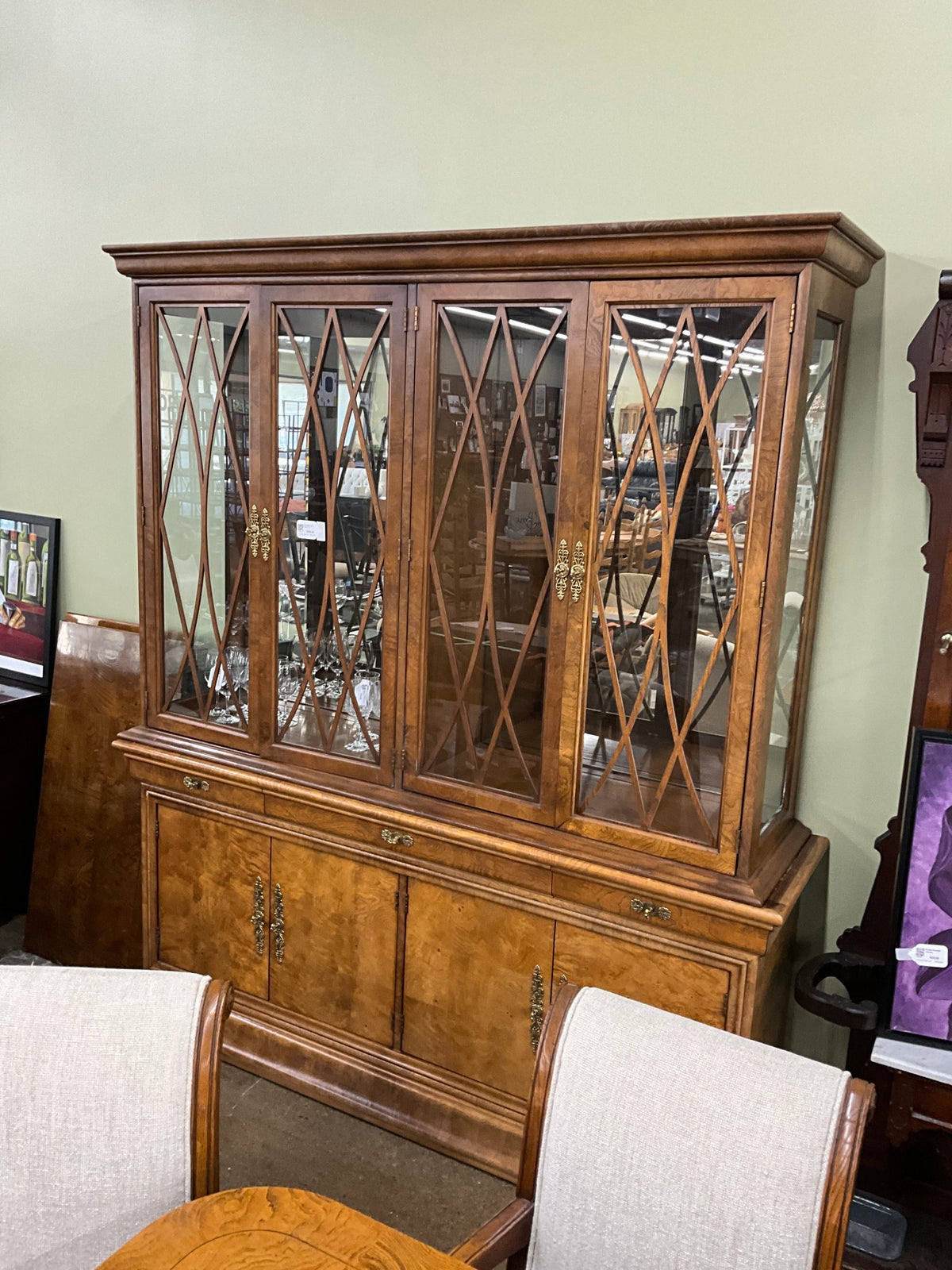 Henredon 2pc Hutch XL