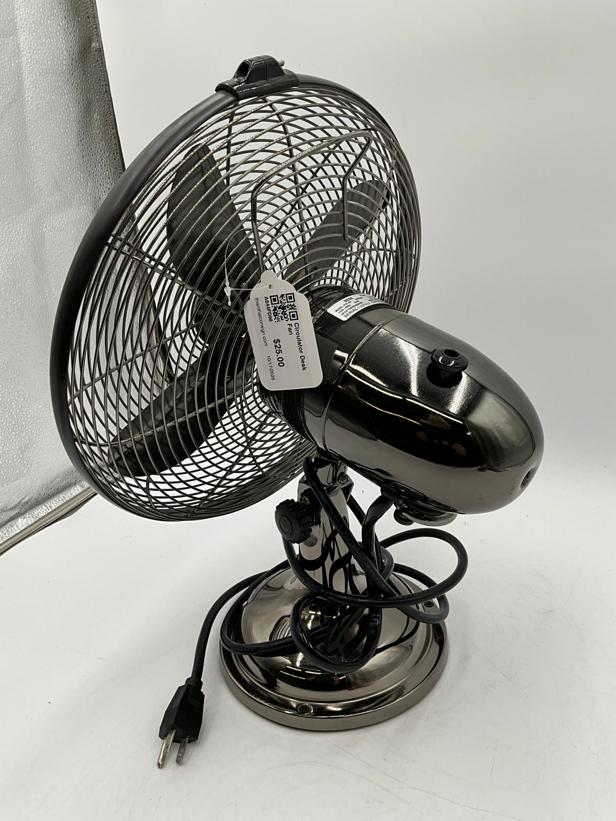Circulator Desk Fan