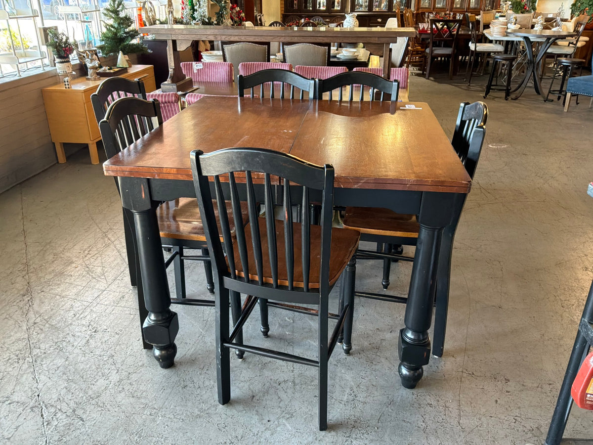 High Top Table w 6 Chairs & Leaf