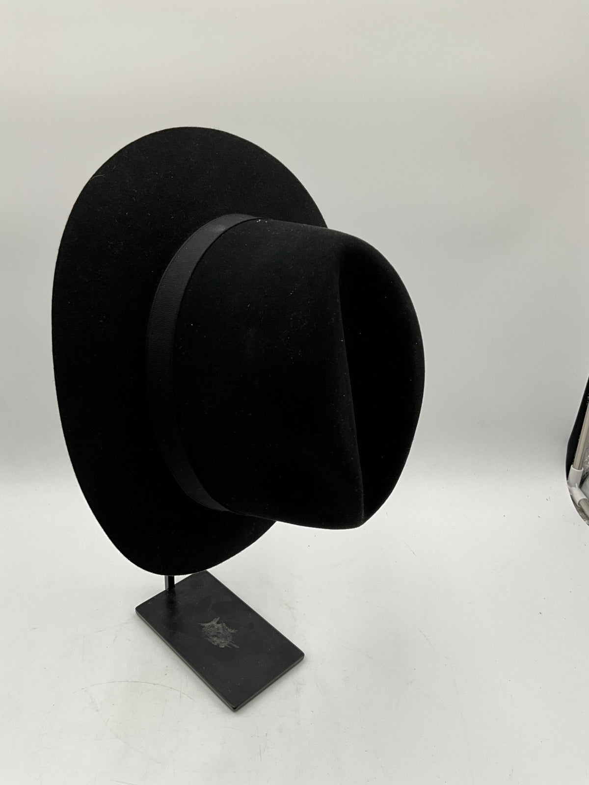 Vtg. Dobbs Fifth Avenue Fadora
