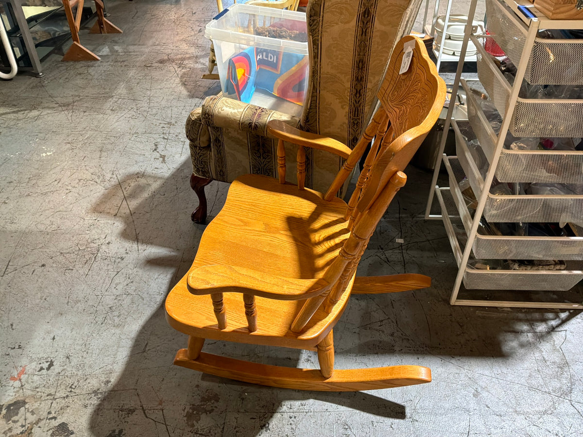 Sm Wide Rocking Chair
