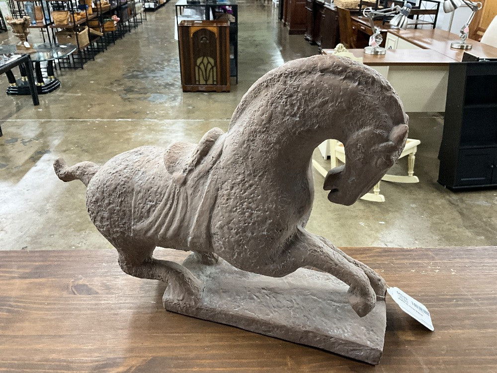 Austin XL Horse Statue