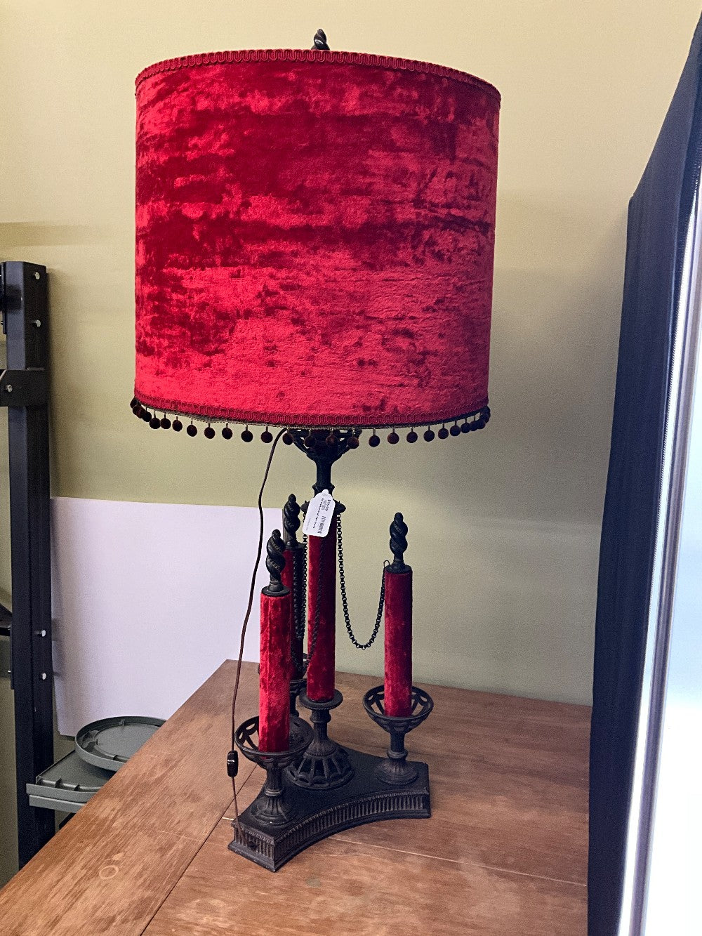 XL Vtg Lamp w/ Red Shade