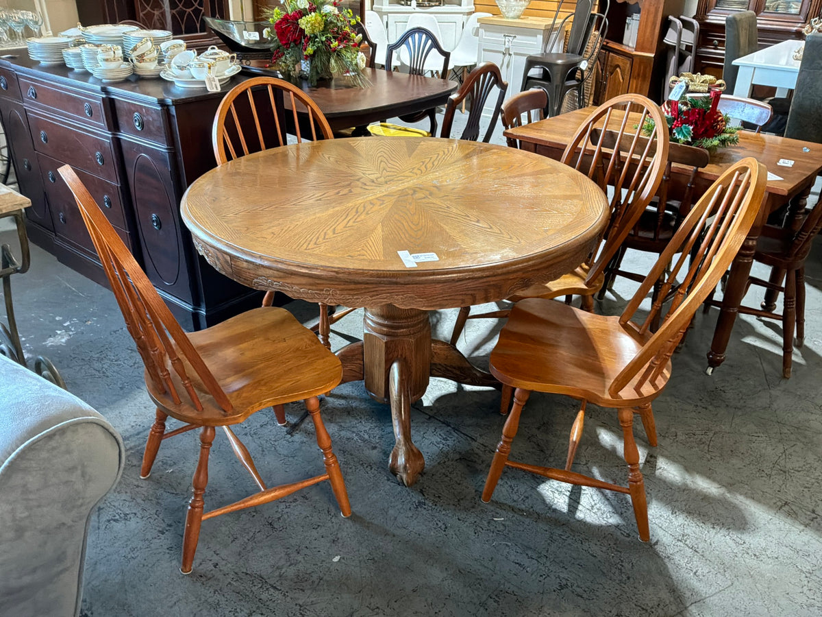 Oak Kitchen Table W/ Leaf 4 Chairs