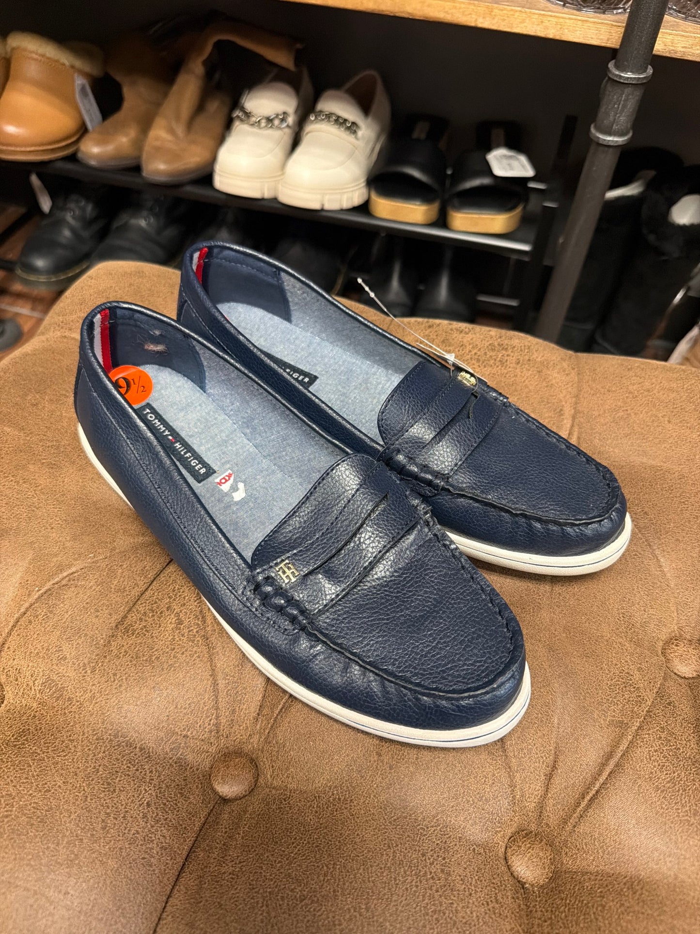 Tommy Hilfiger Shoes Sz 9.5