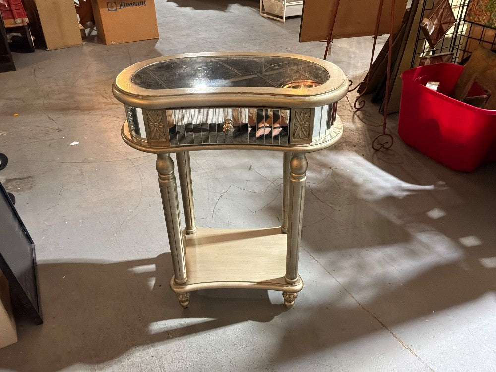 Sm Mirrored End Table