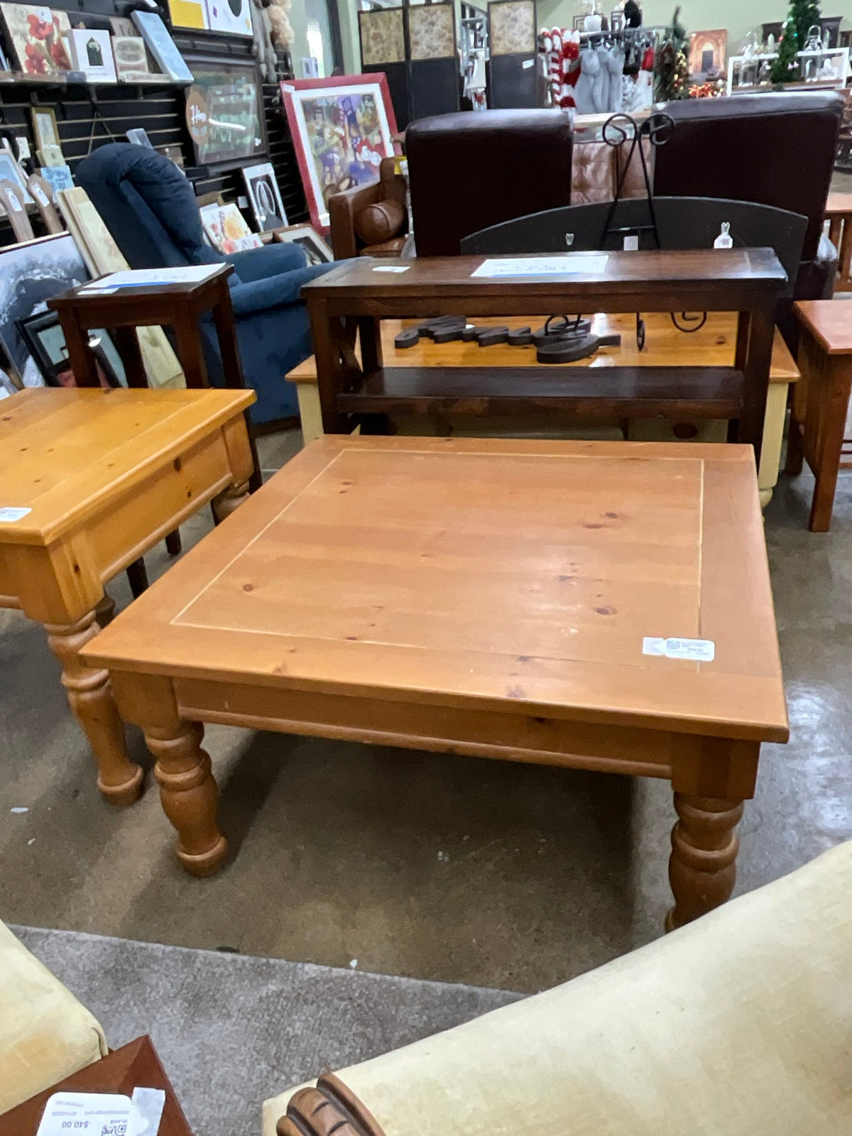 Broyhill Fontana Square Coffee Table