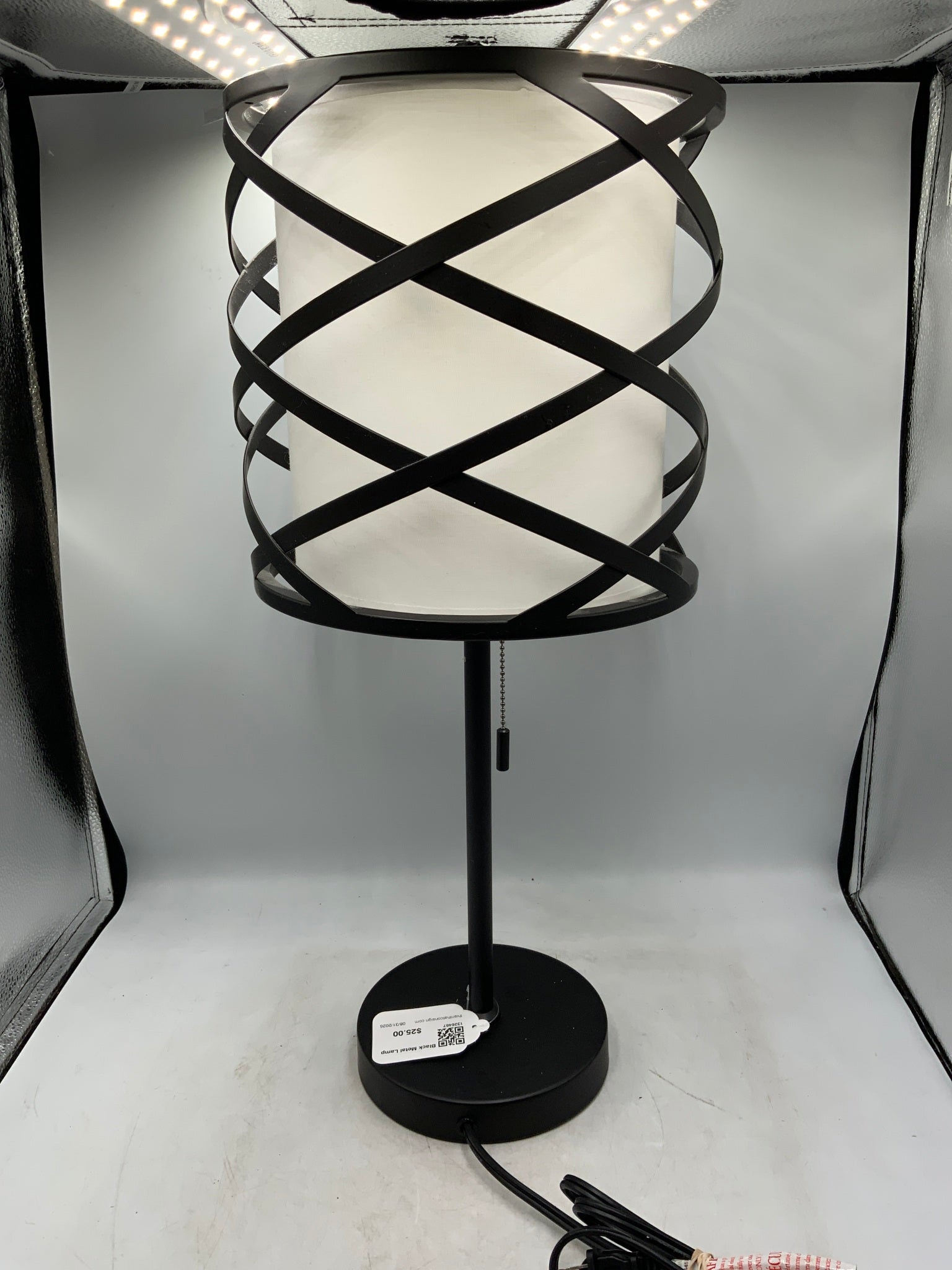 Black Metal Lamp