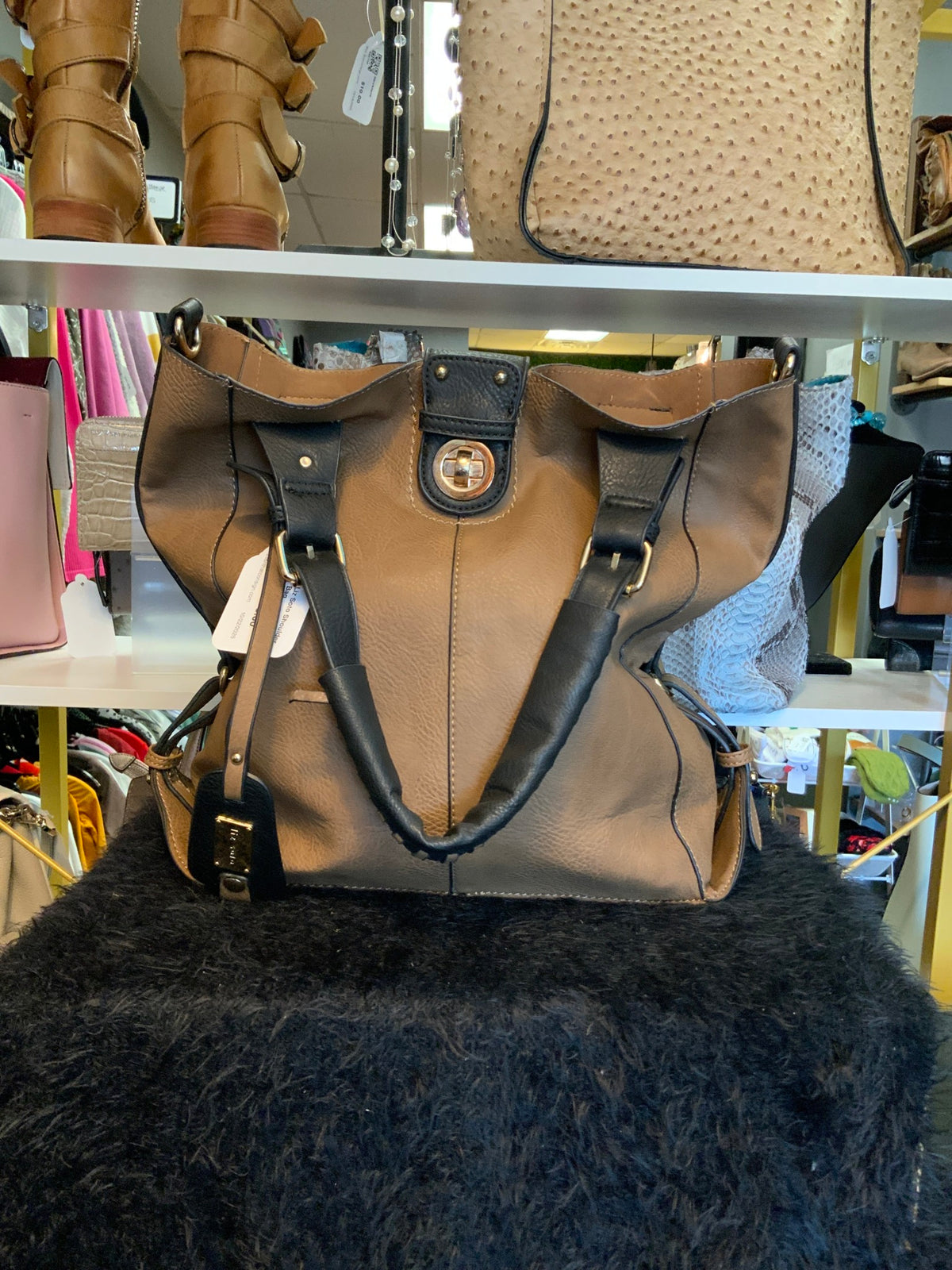 Liz Soto Shoulder Bag