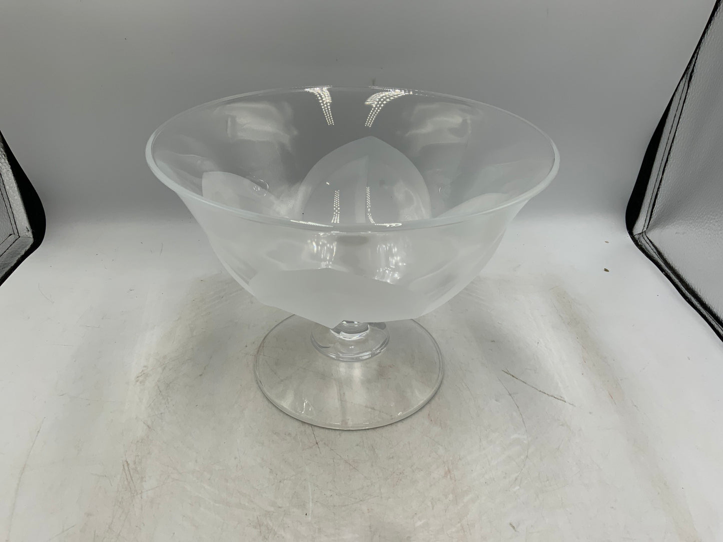 Cristal D' Arques Pedestal Bowl