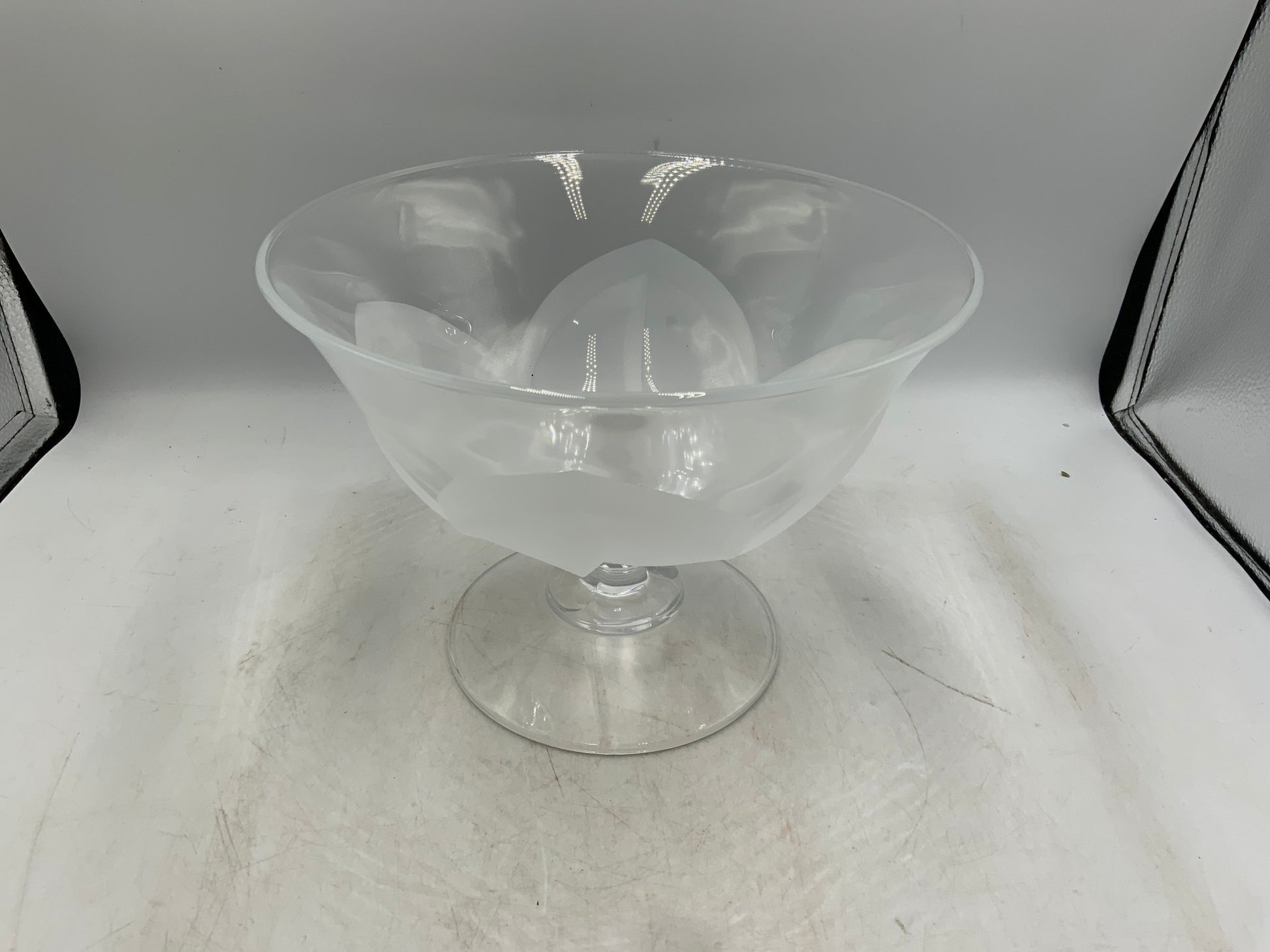 Cristal D' Arques Pedestal Bowl