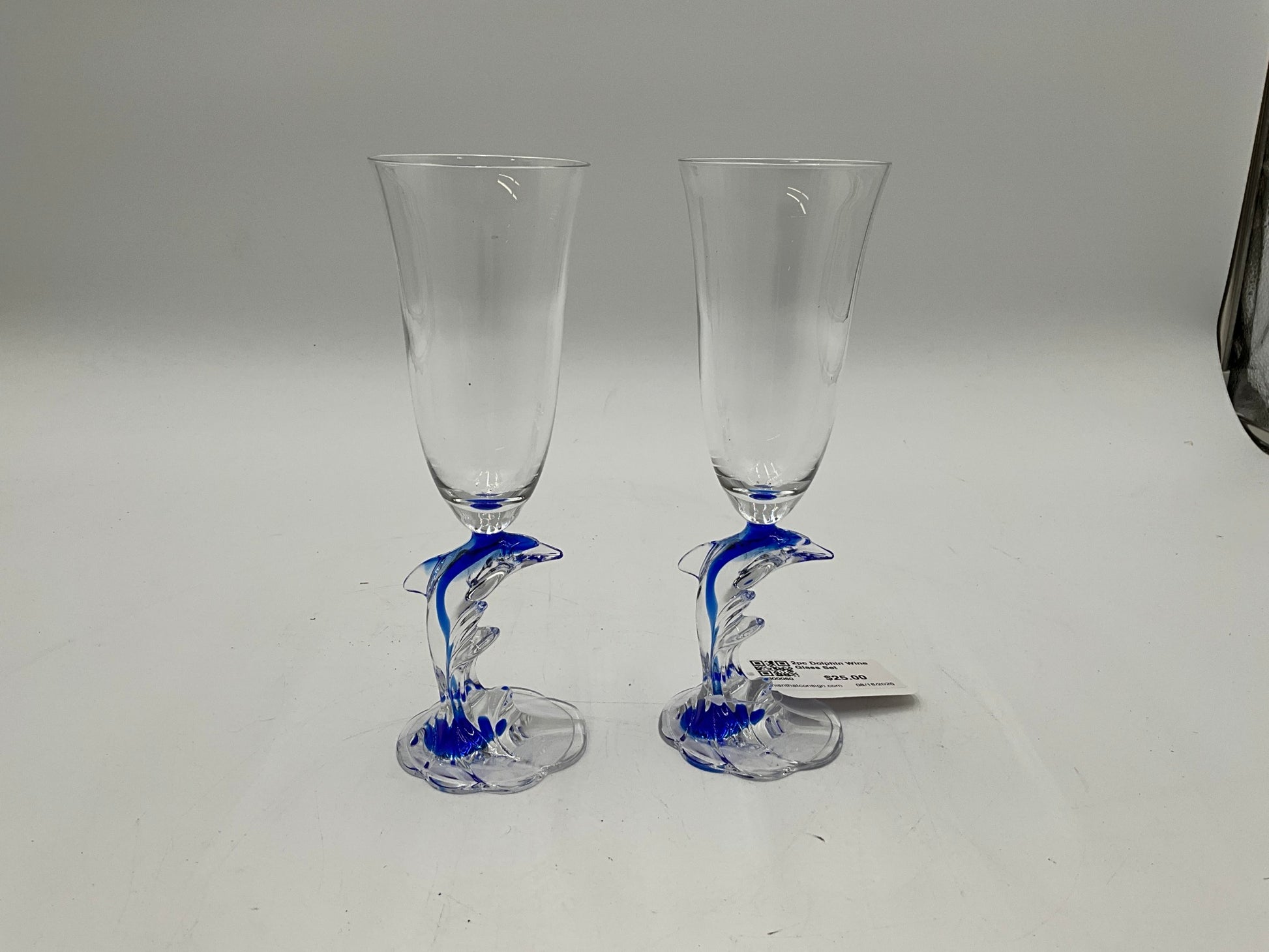 2pc Dolphin Wine Glass Set