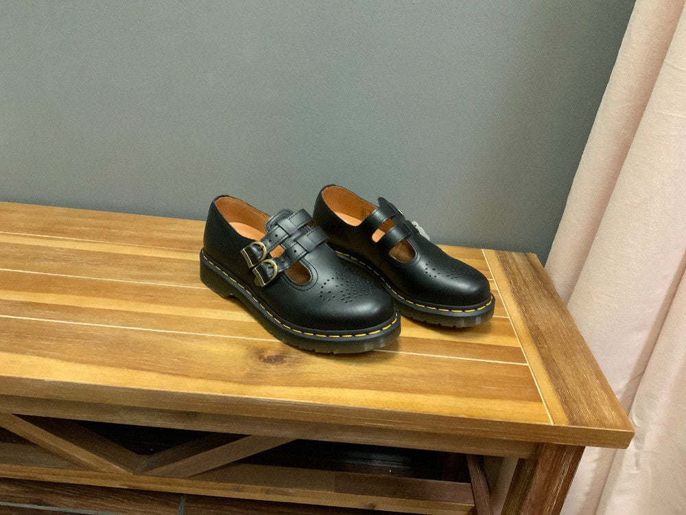 Doc Martin Shoes Sz. 9