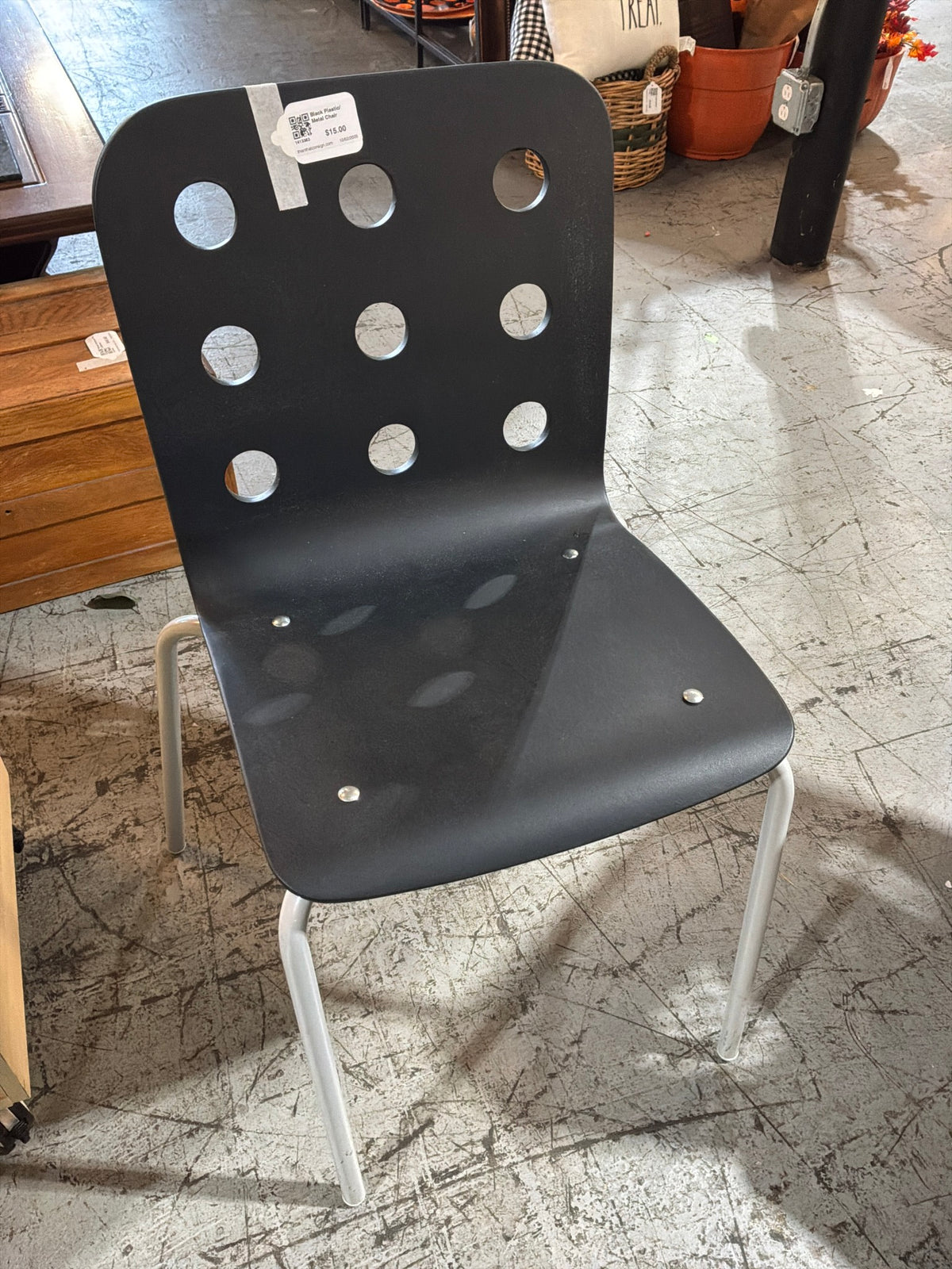Black Plastic/ Metal Chair