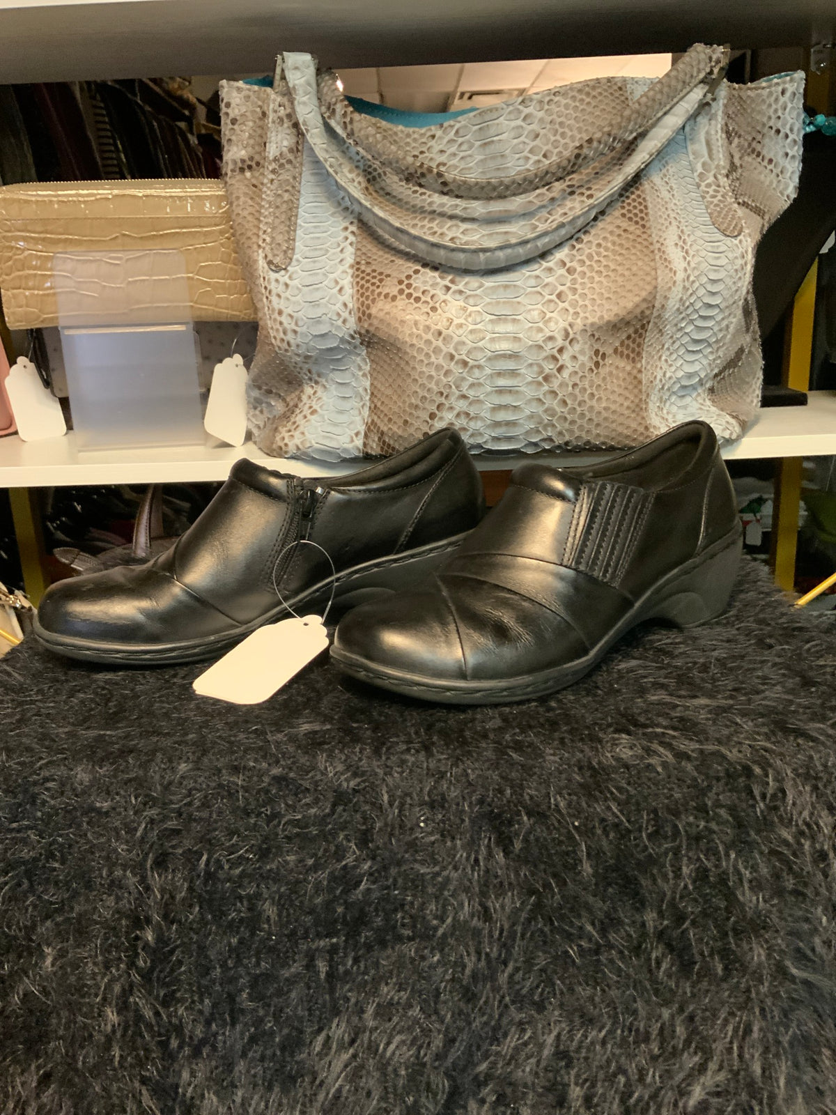 Clarks Shoe Sz 6