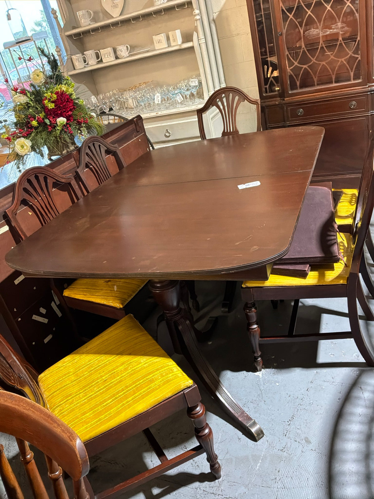 Dark Wood Table W/6 Chairs Yellow Cushion