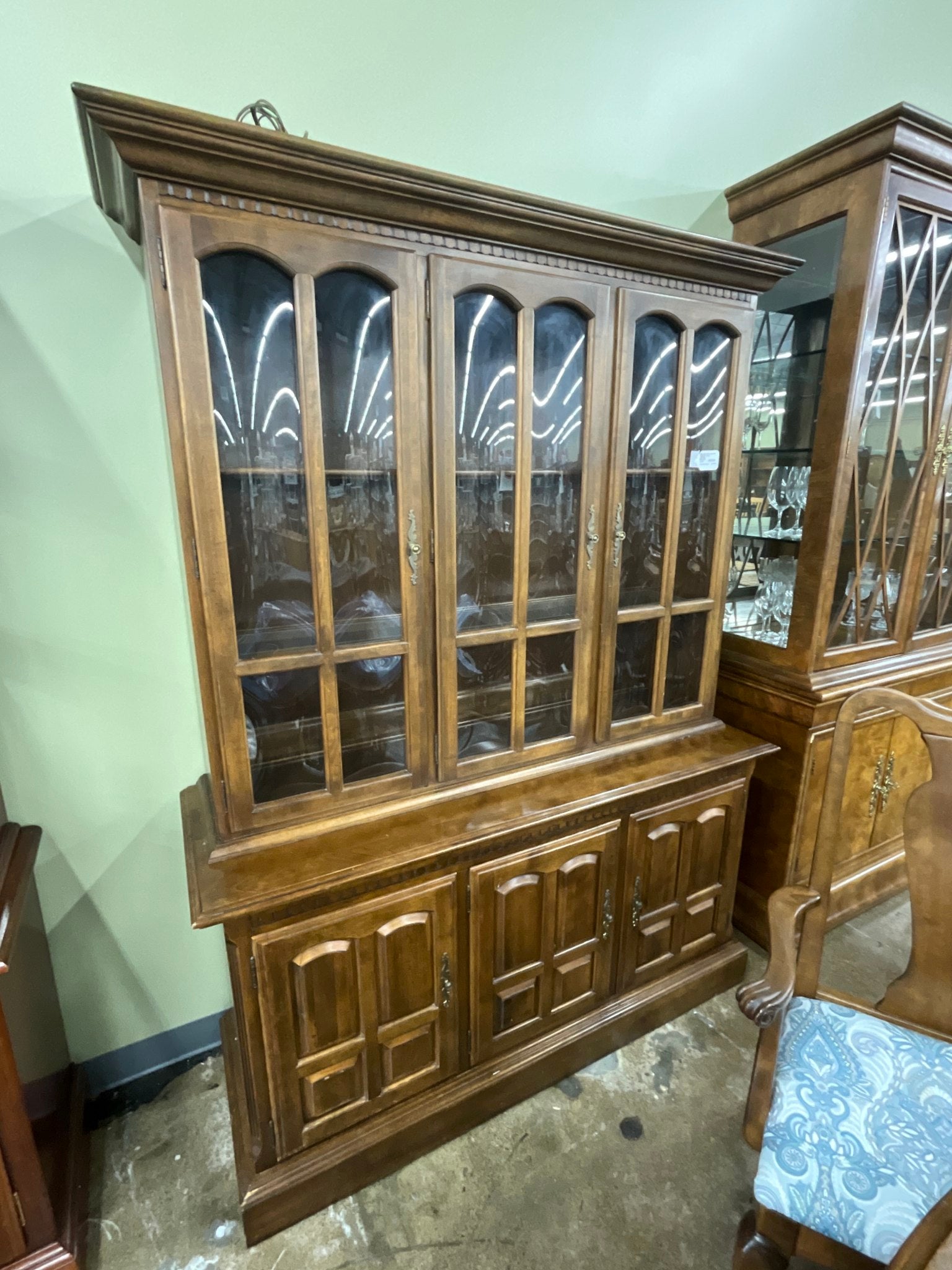 Ethan Allen 2Pc Hutch