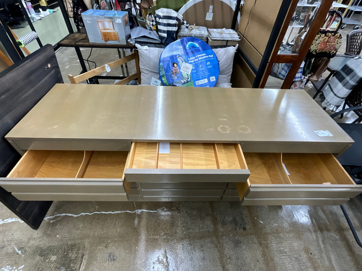 Sligh Dresser