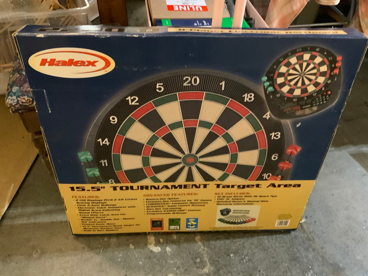 NEW Halex Dartboard