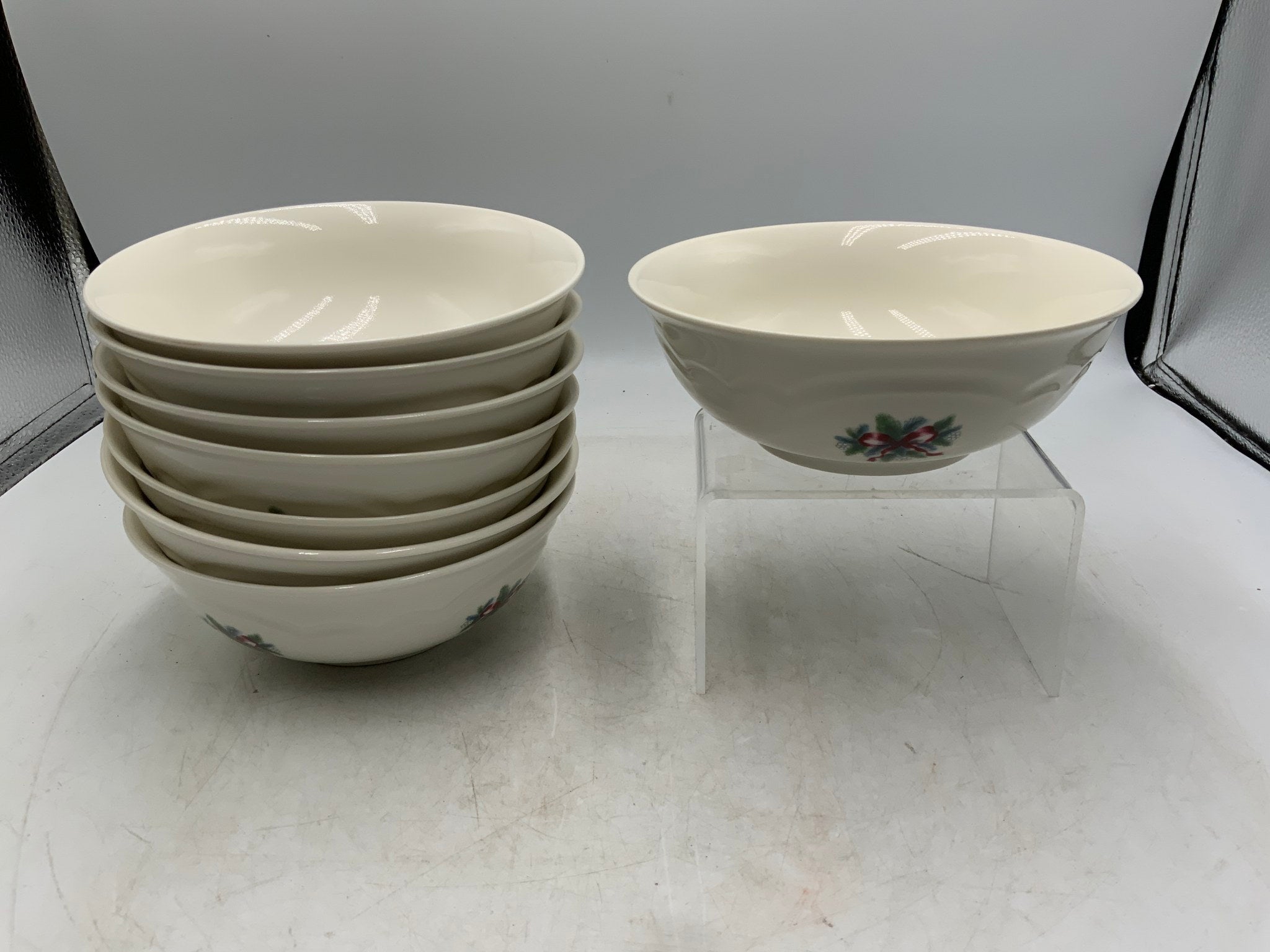 Pfaltzgraff Red Ribbon Set of 8 Bowls