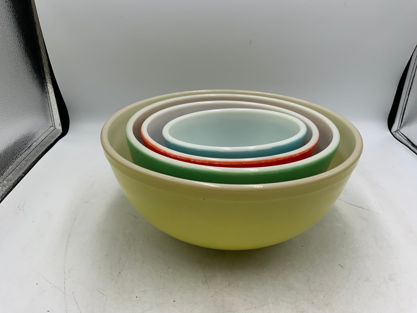 Pyrex Primary Colors Mixing Bowls Set of 4