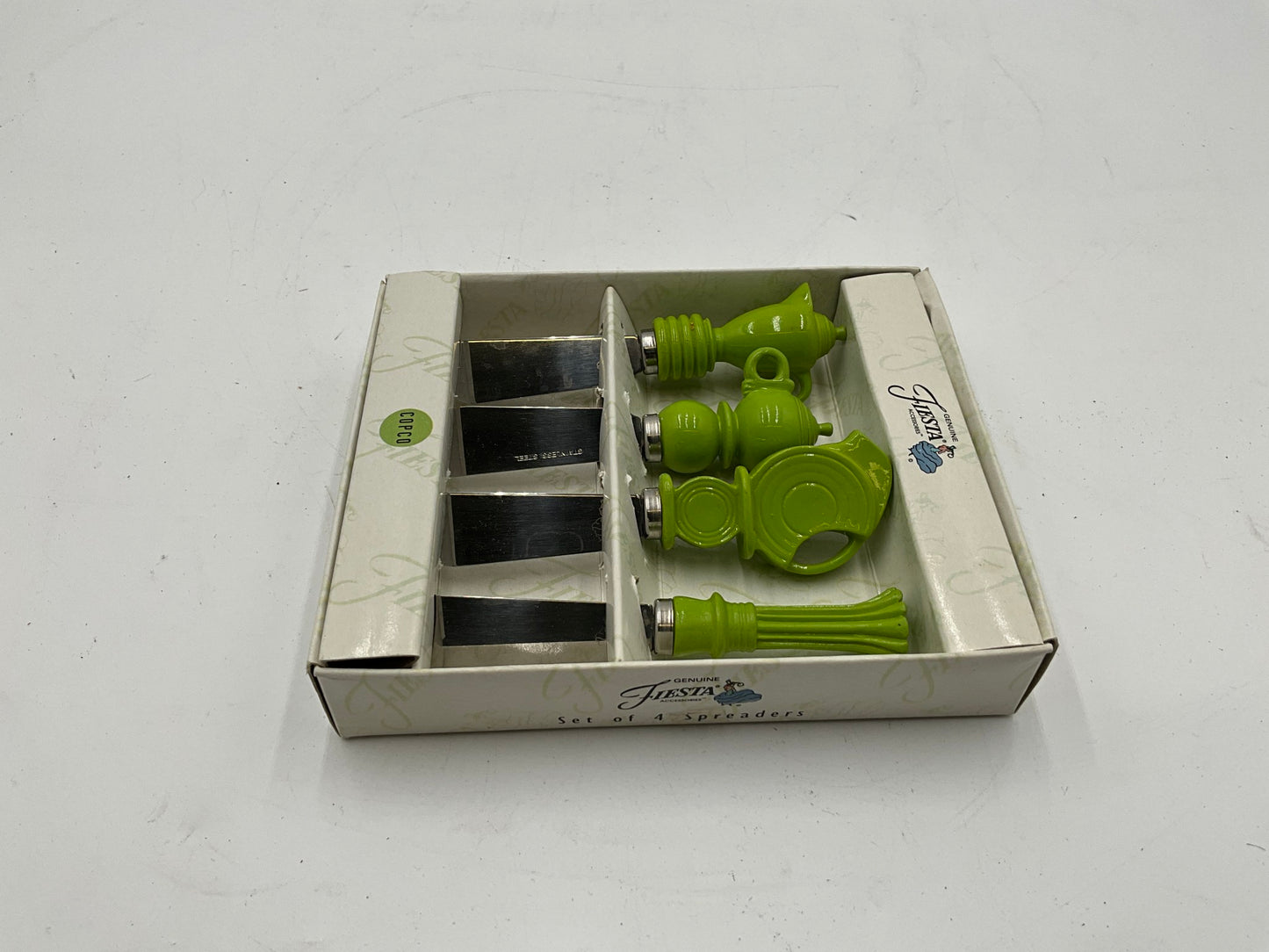 Fiesta New-In-Box Spreaders