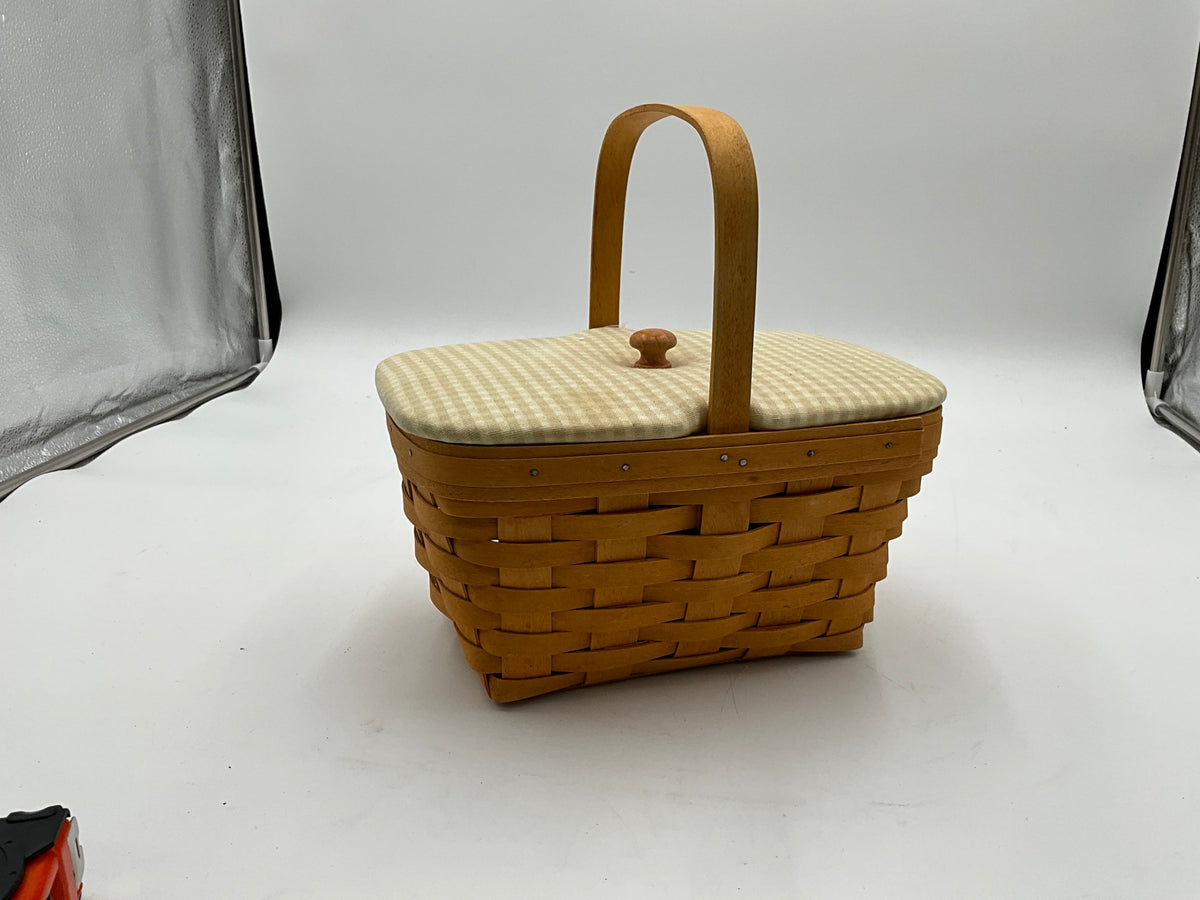 Longaberger 2000 Basket W/Lid