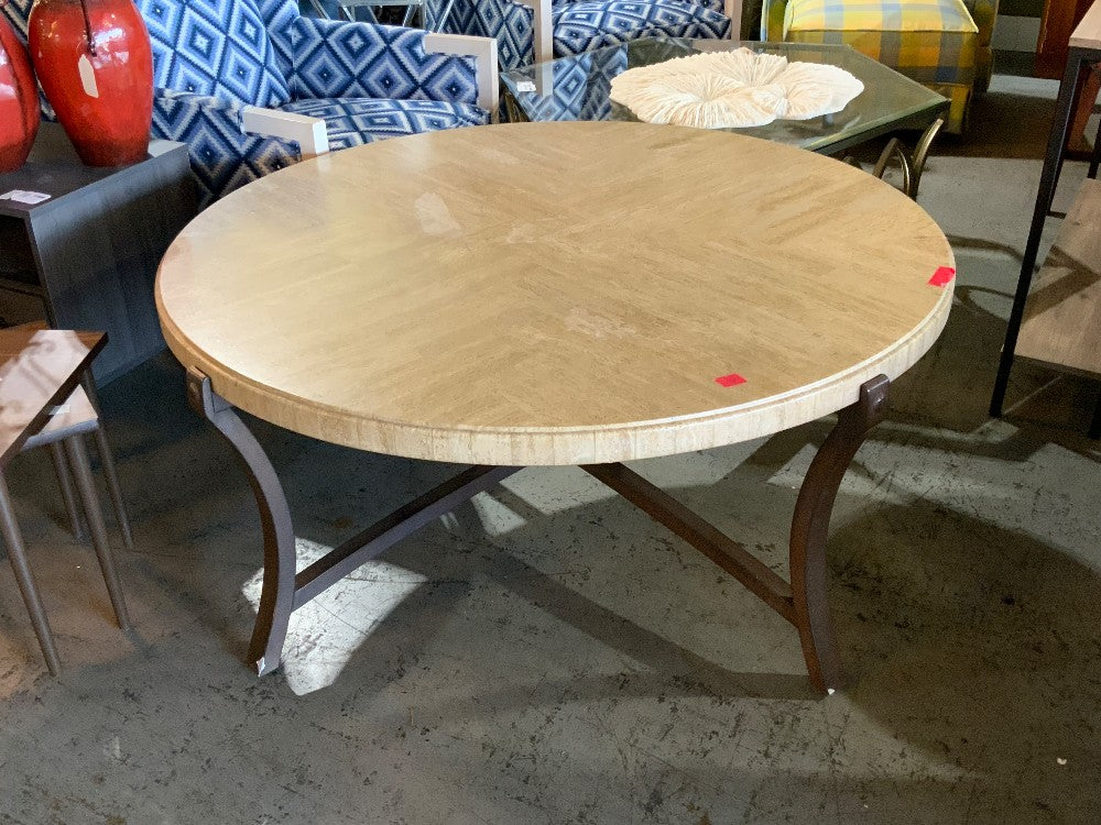 Lg Round Coffee Table