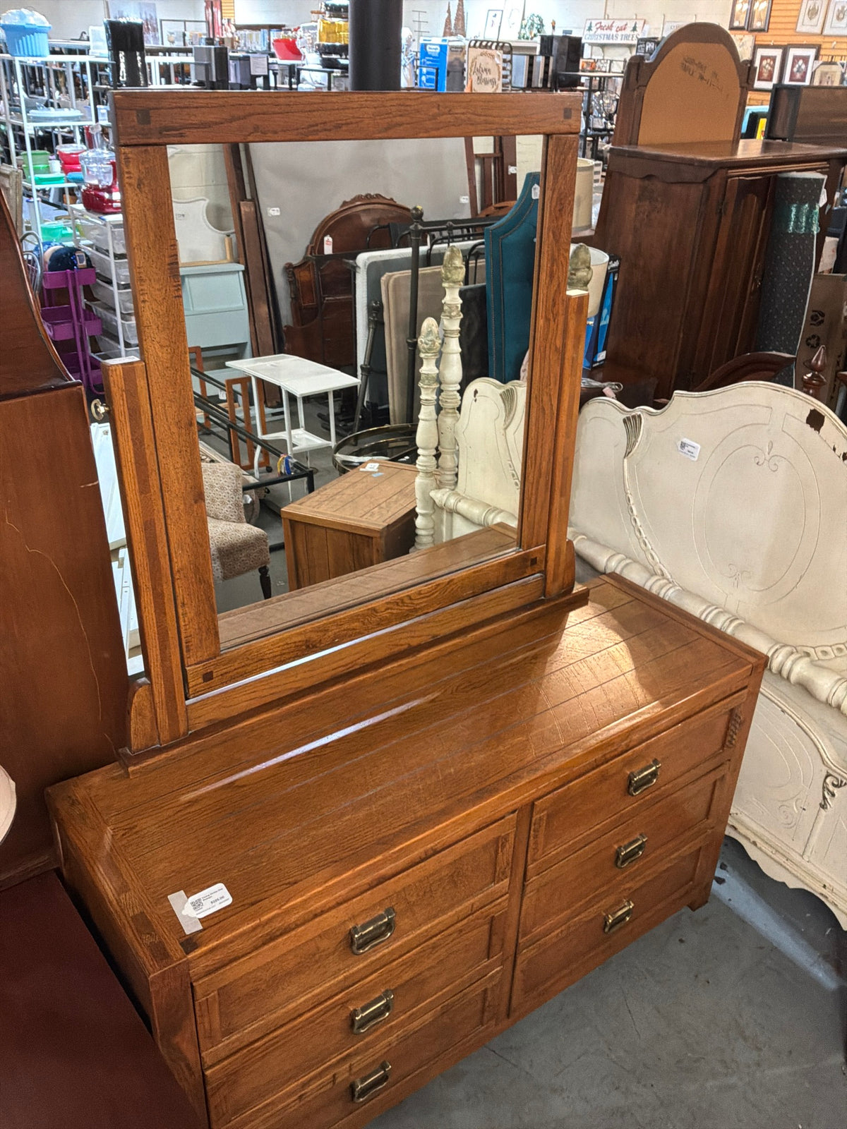 Young Hinkle Oak Dresser