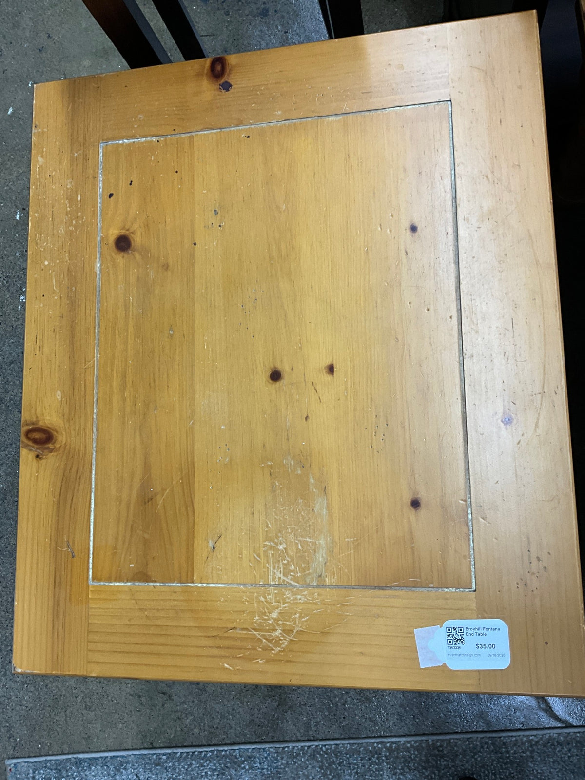 Broyhill Fontana End Table