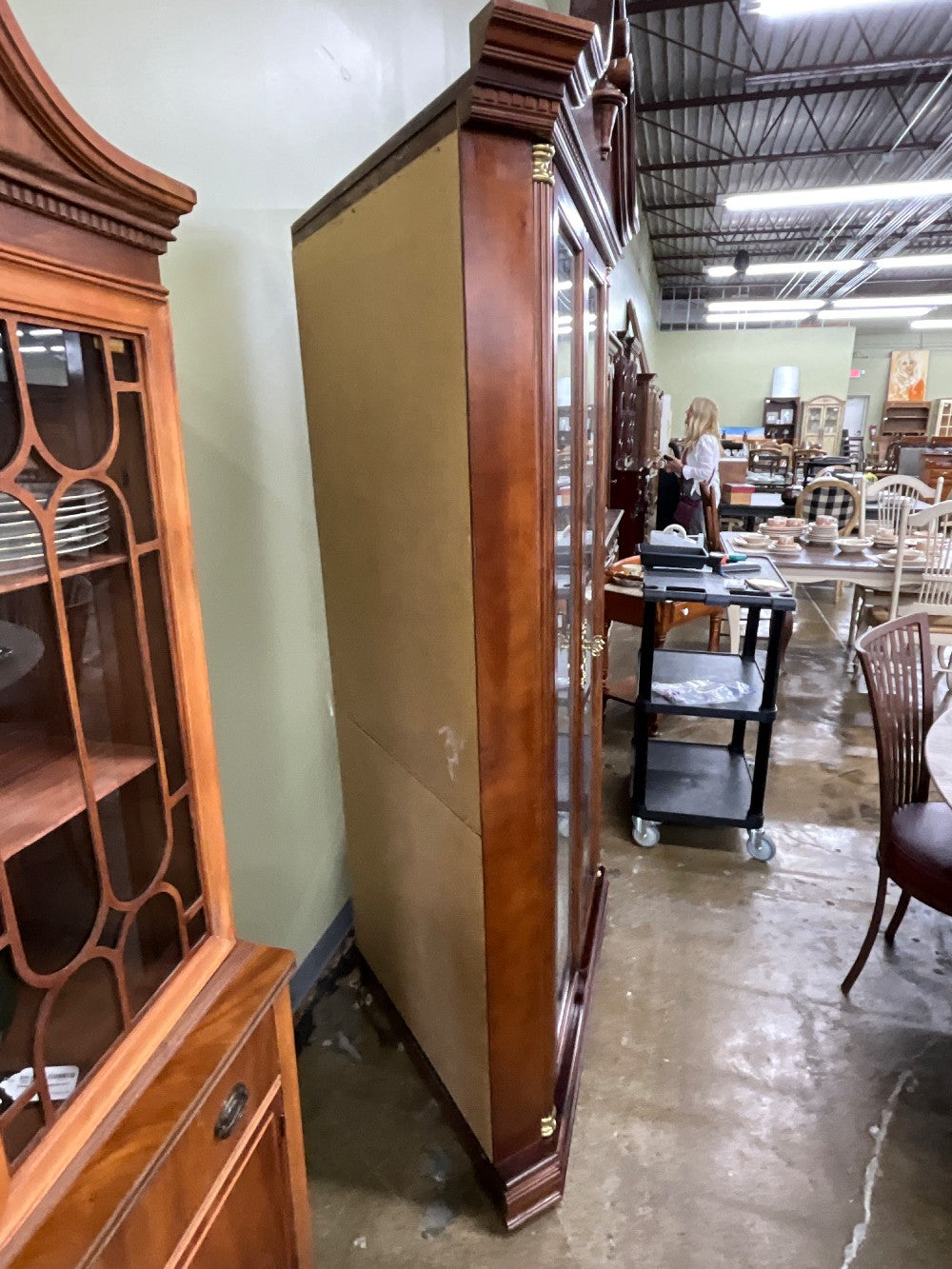 Corner Hutch w/Lights