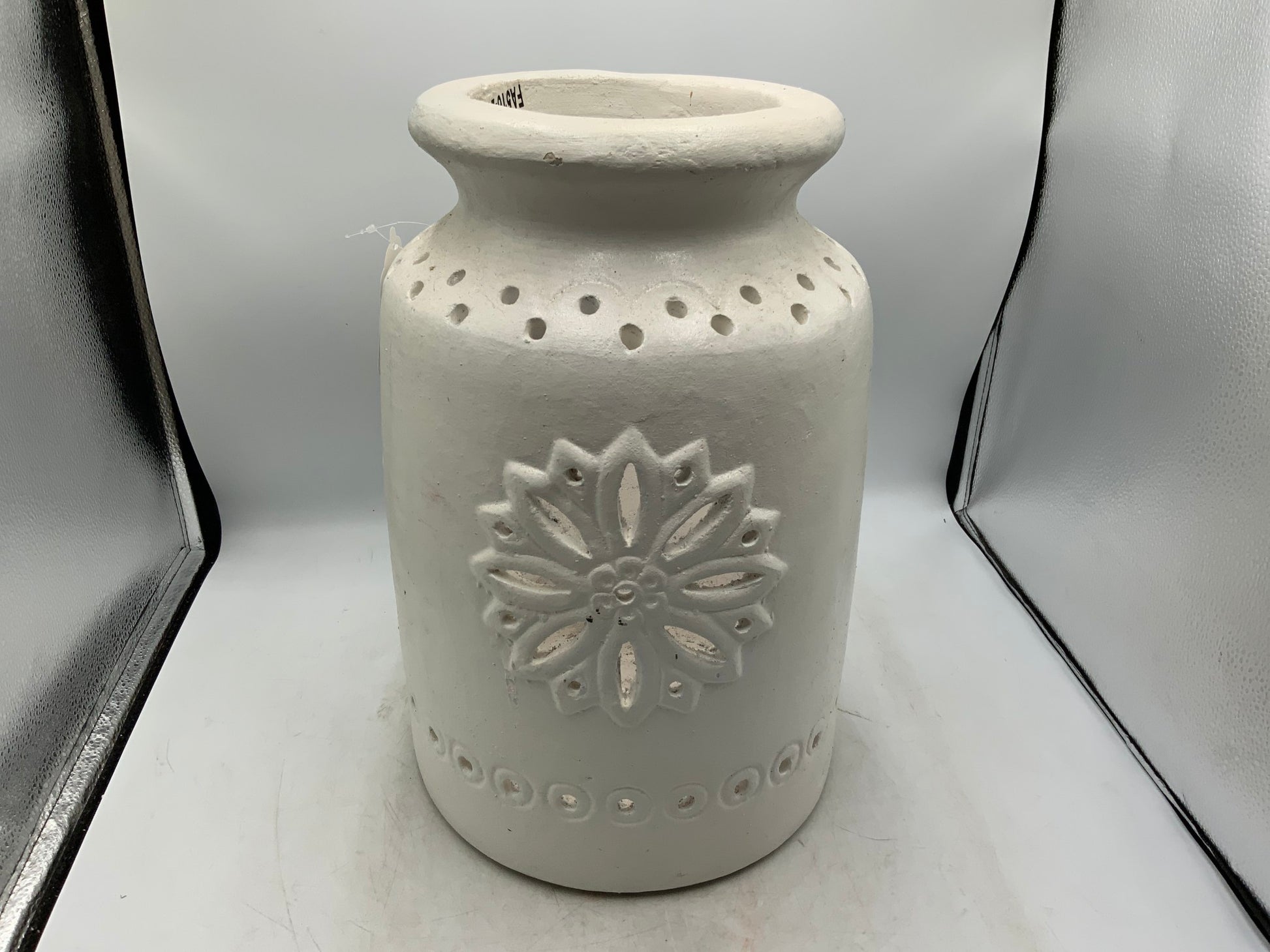 Lg White Snowflake Vase