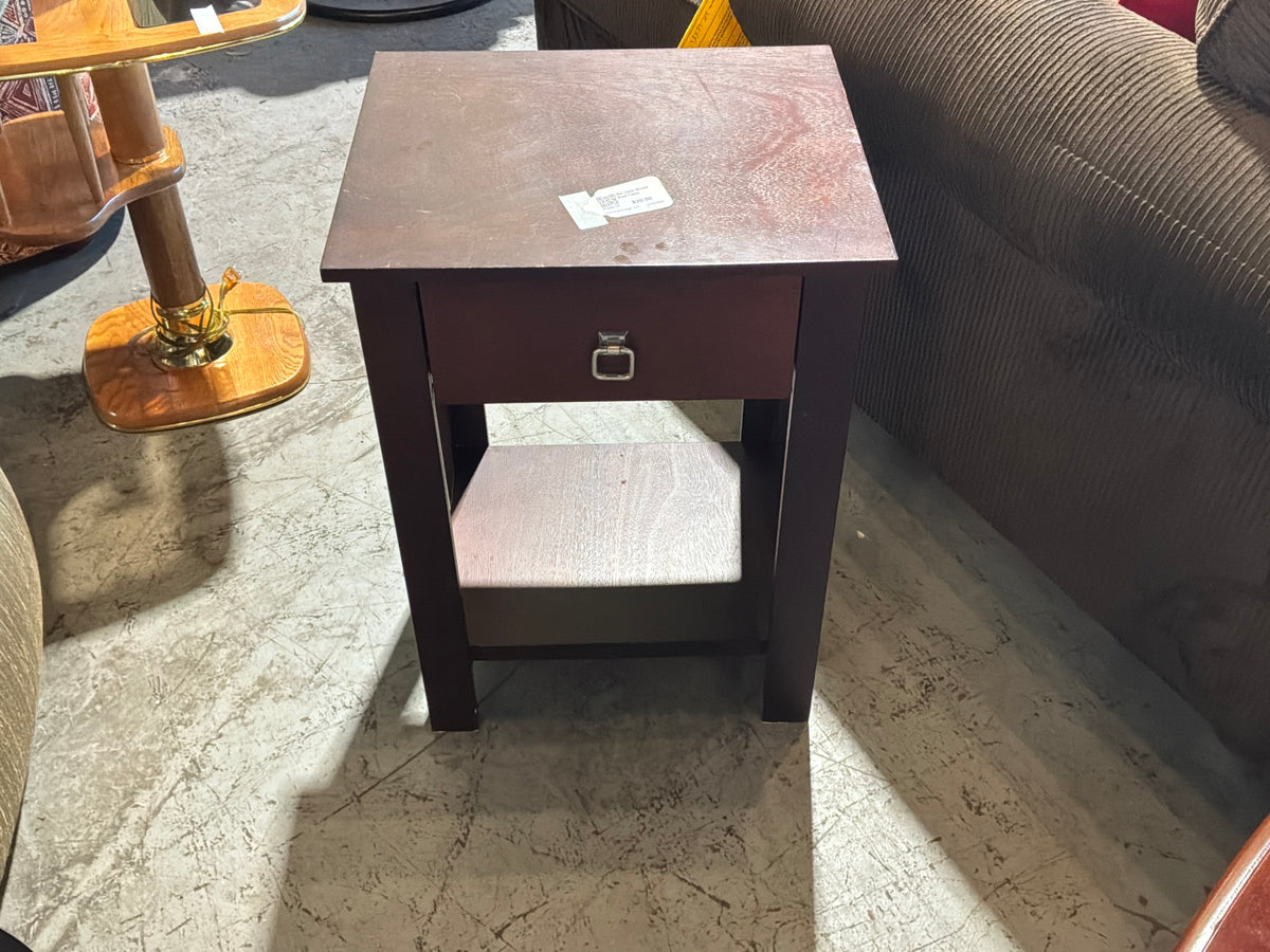 Sm Dark Wood End Table