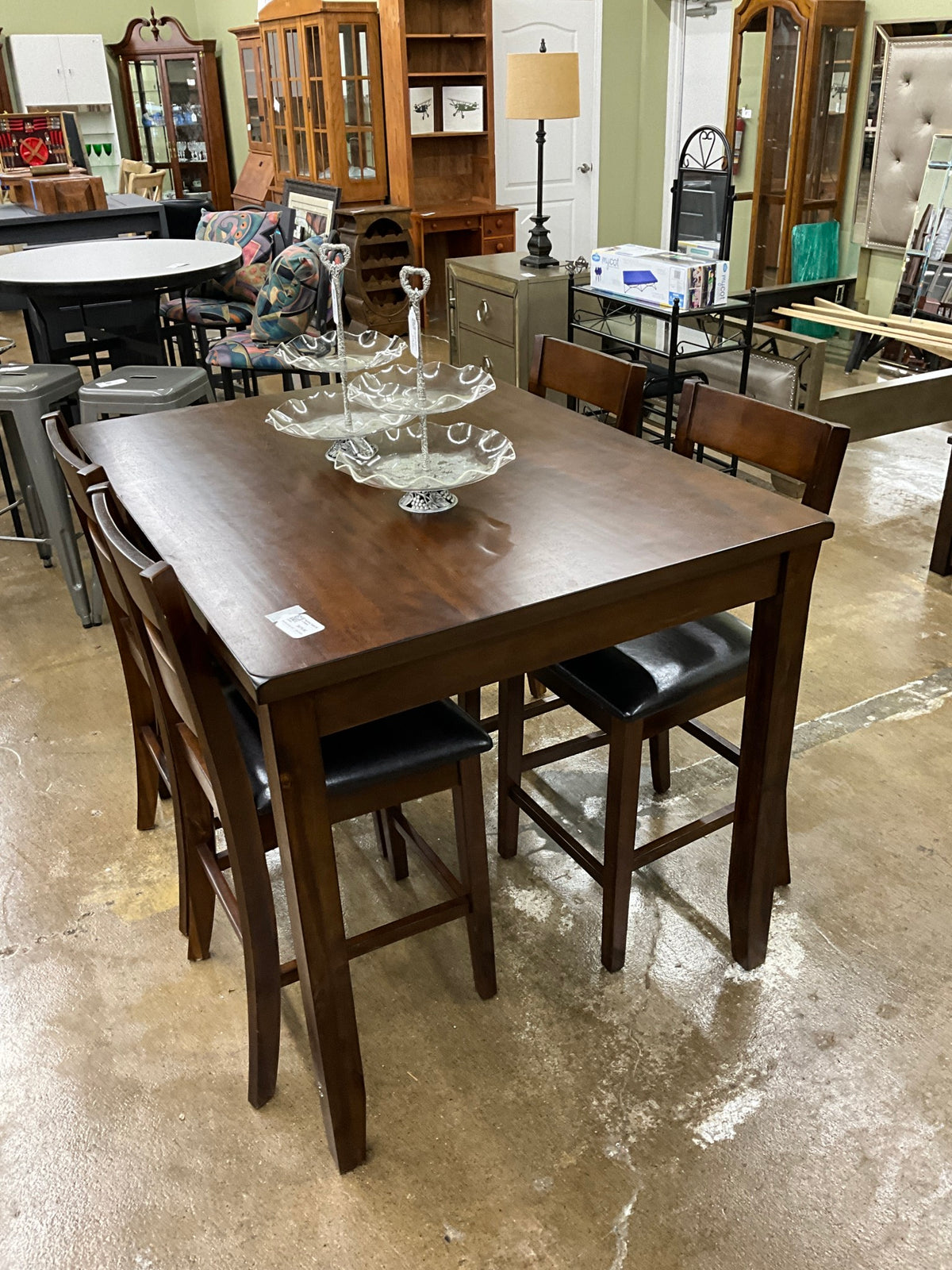 Hightop Table W/ 4 Chairs