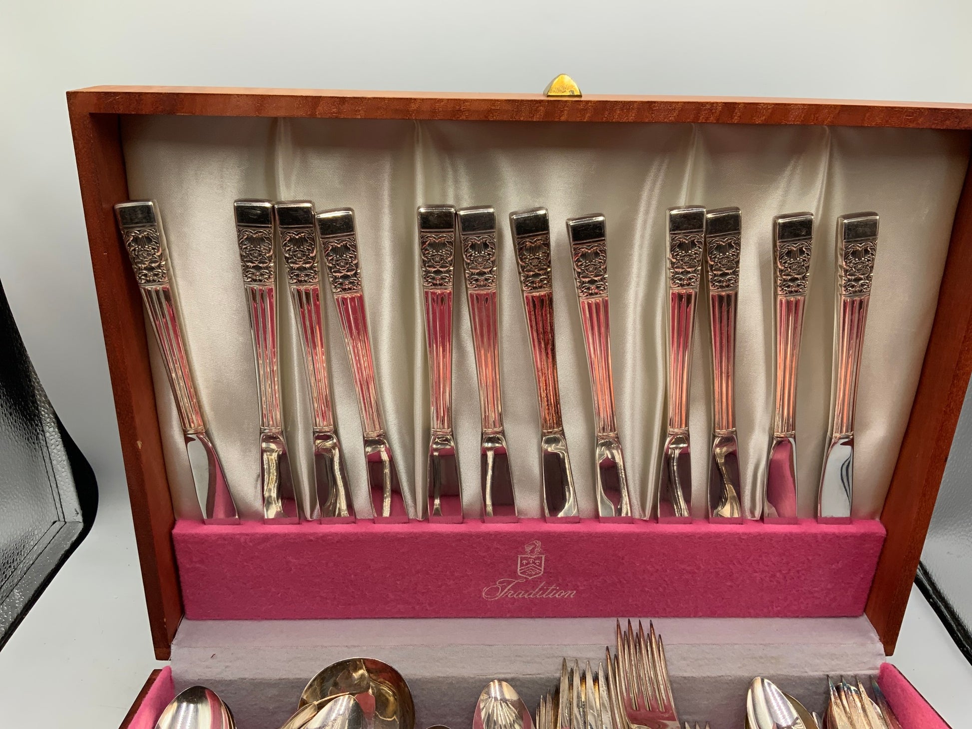 Community Flatware in Box