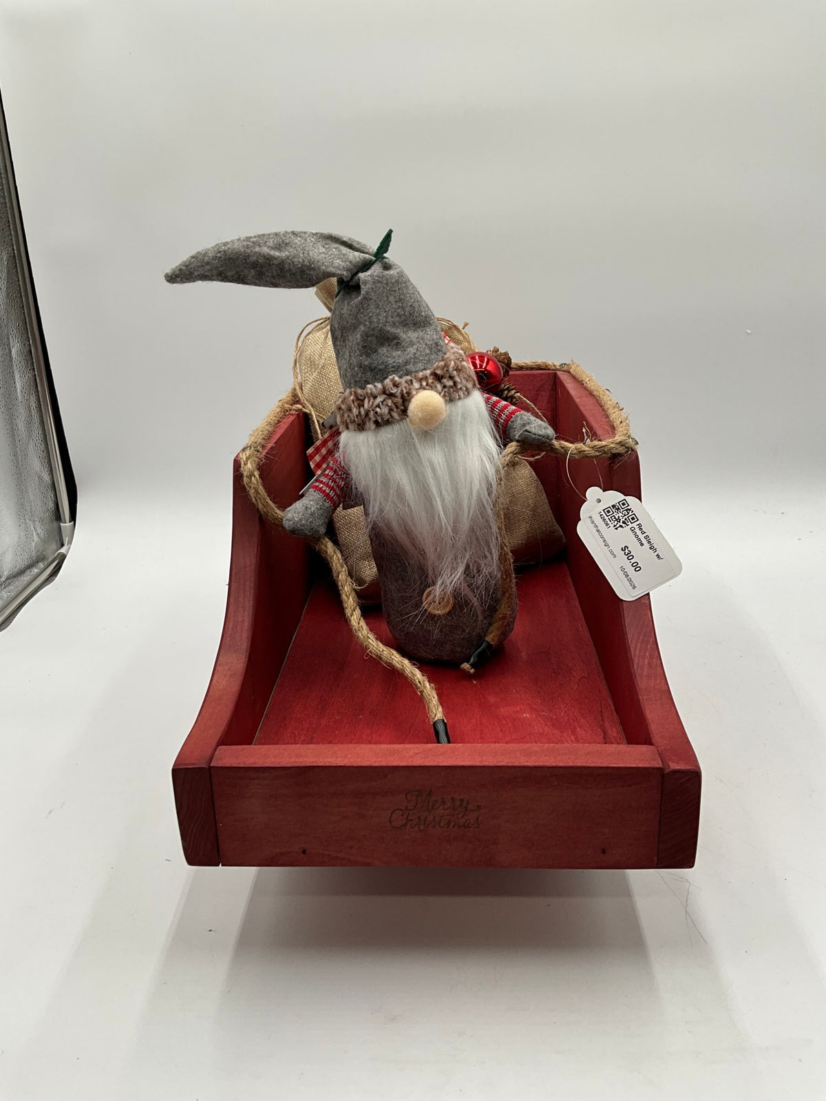 Red Sleigh w/ Gnome