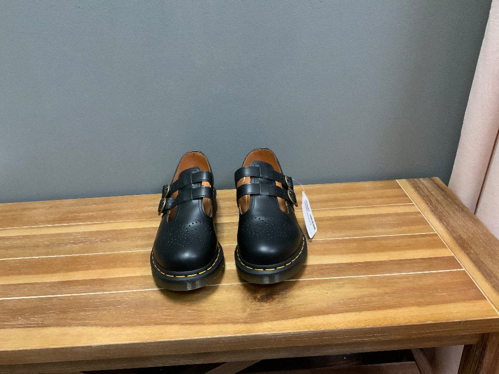 Doc Martin Shoes Sz. 9