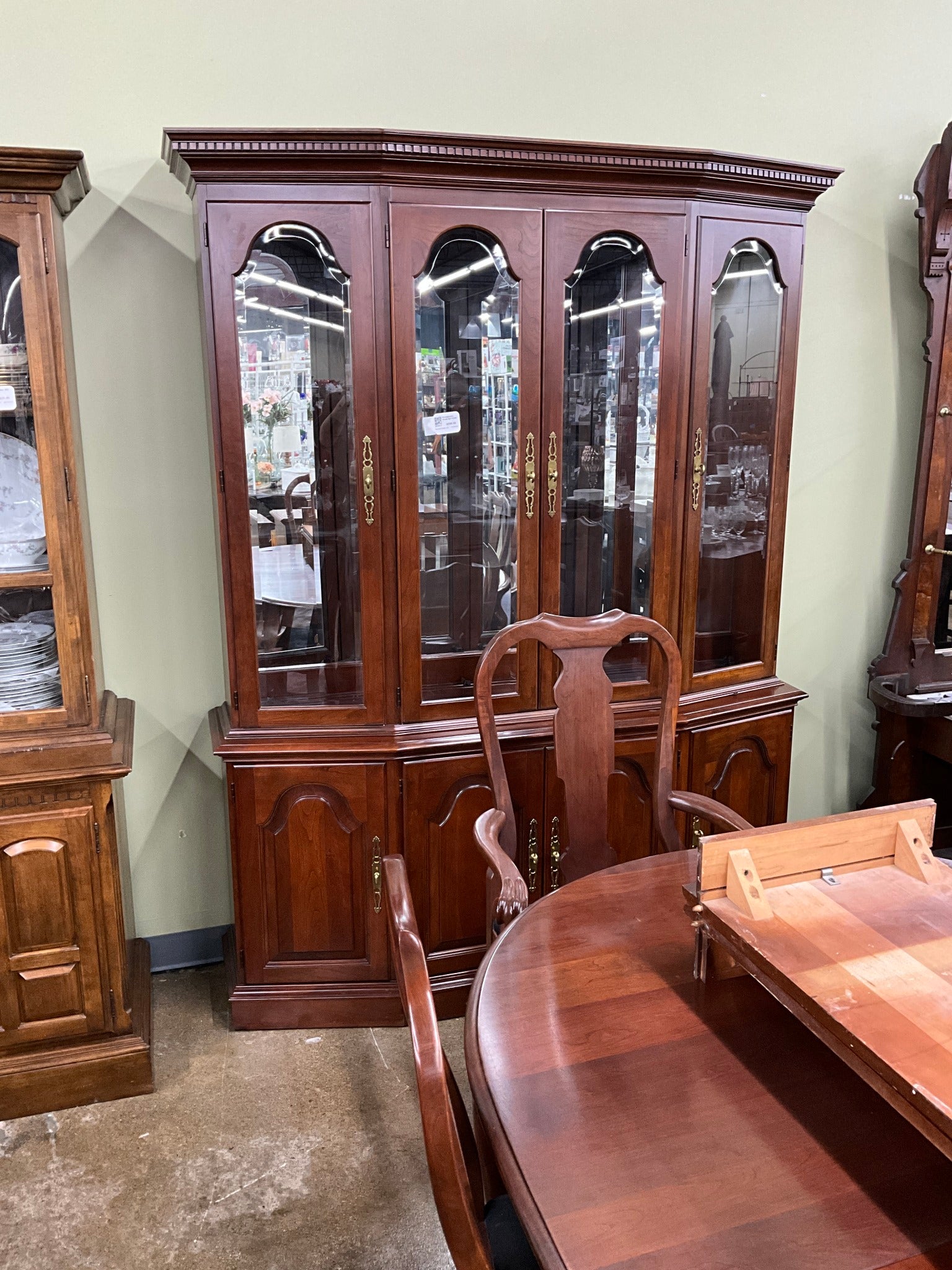 Pennsylvania House 2pc Hutch