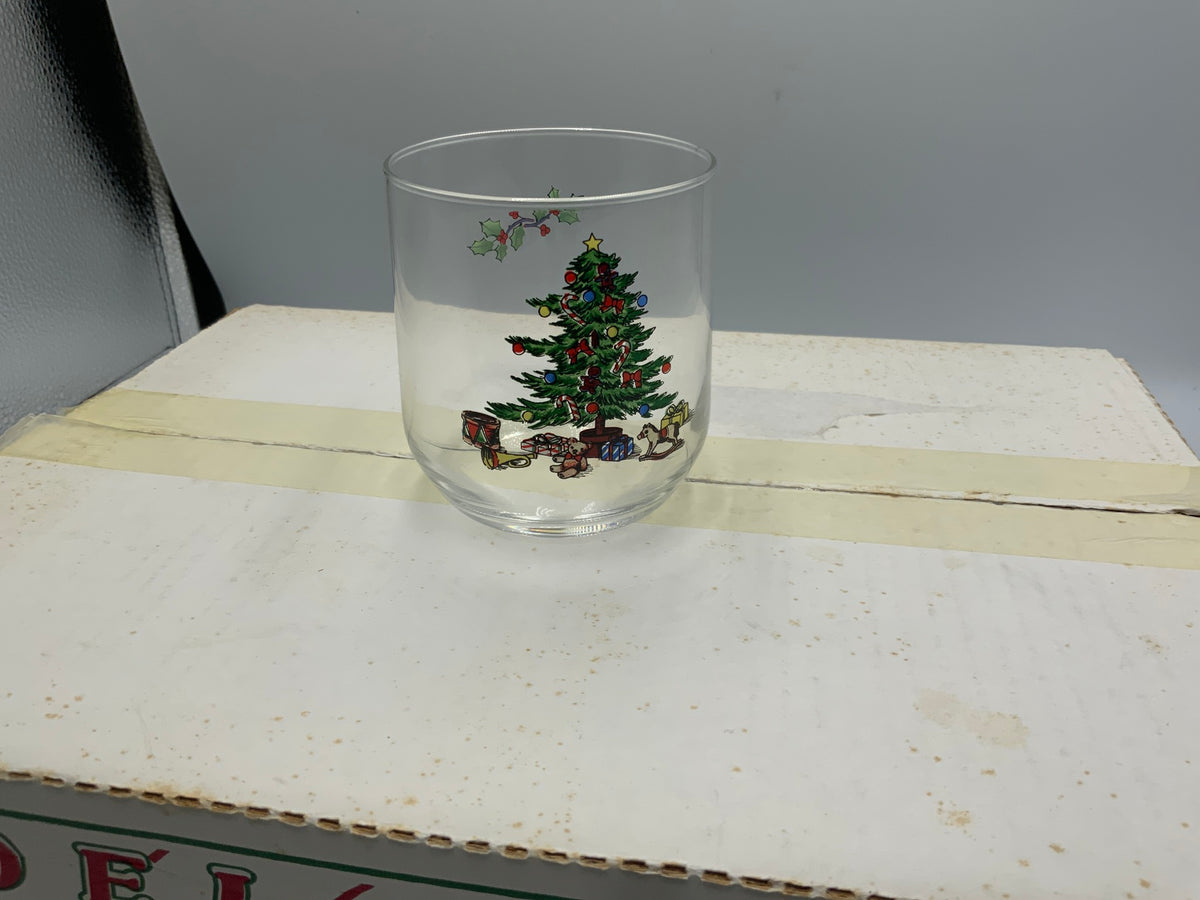 Luminarc Set of 12 Mugs 11 OZ